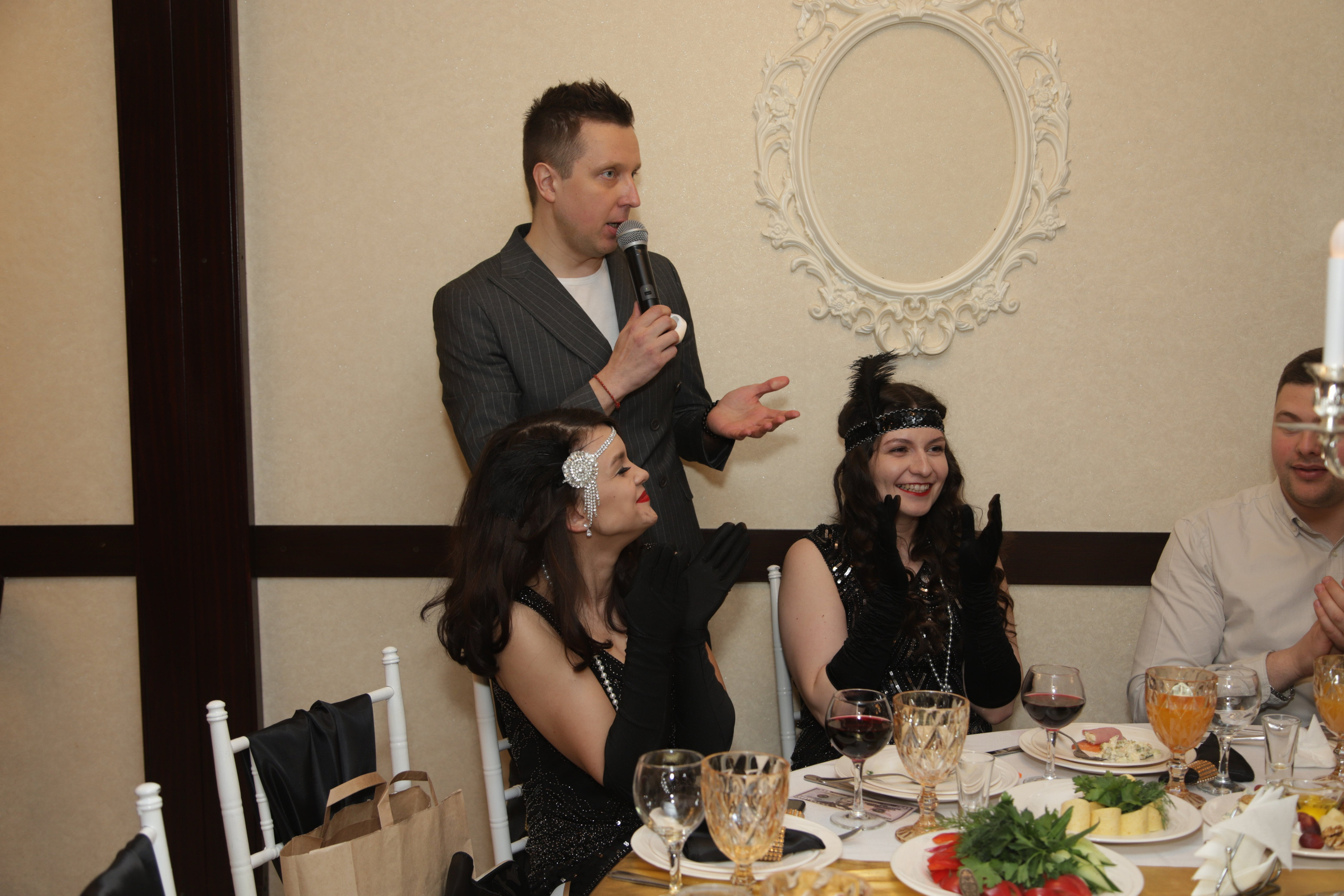 Настя и Женя. Ведущий на свадьбу в Москве Зубков Алексей