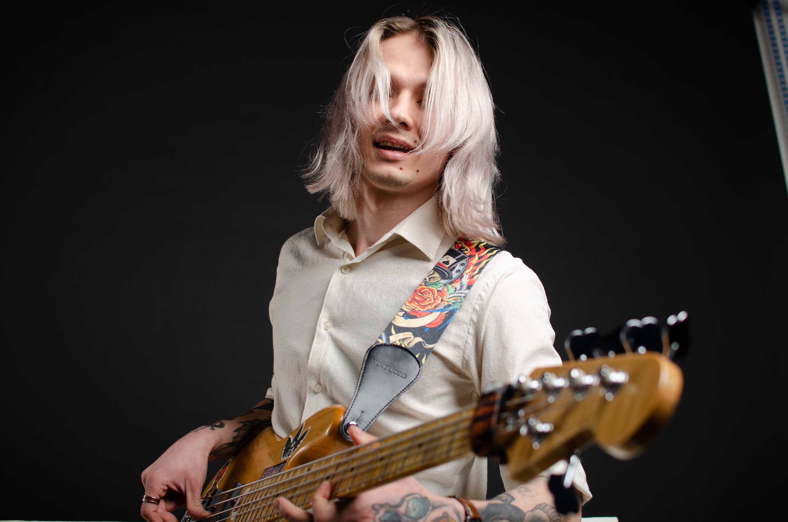 Свет и темнота басиста. Николай Пелевин | Чешир_фото | Самара