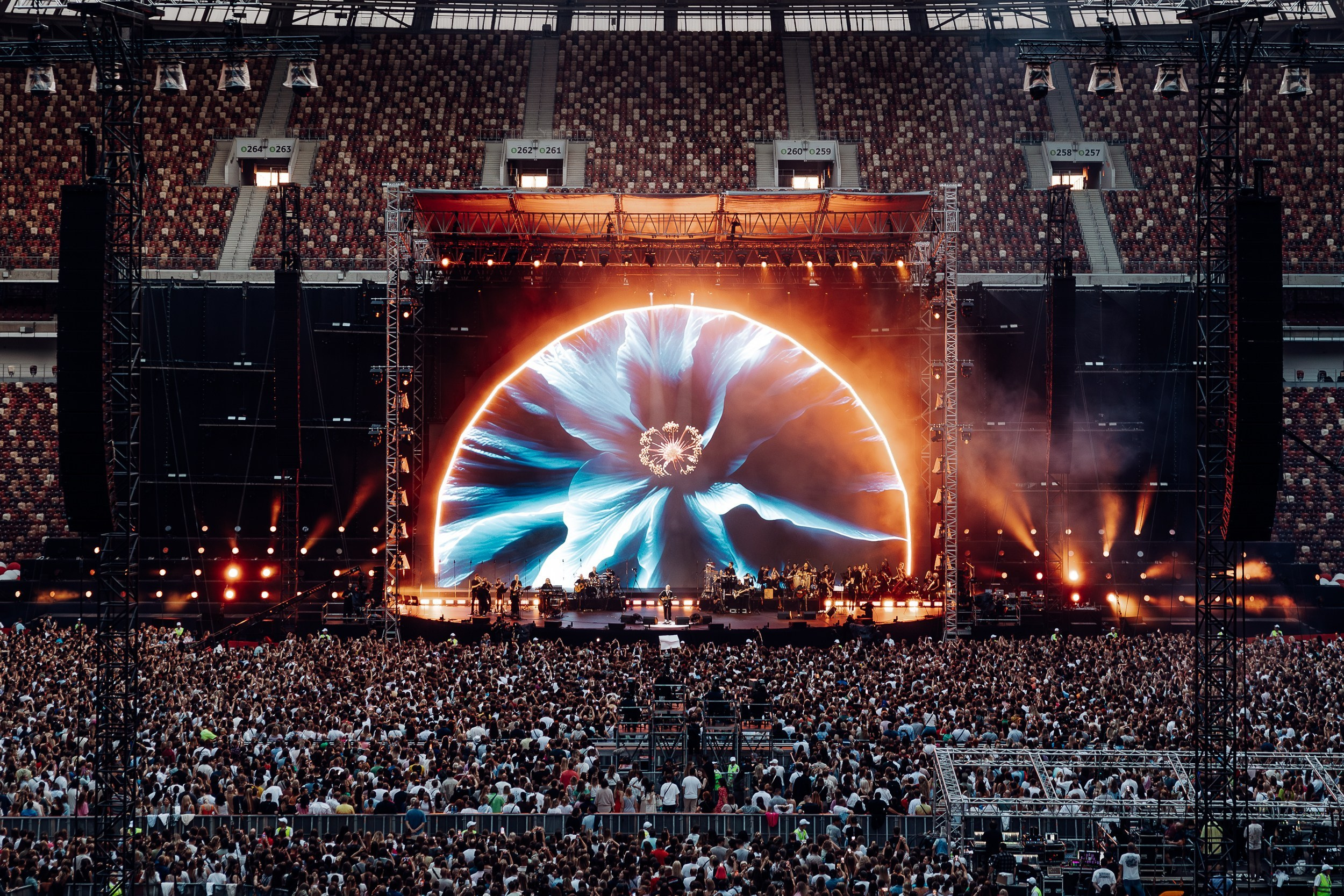 LEONID AGUTIN | MOSCOW | 2024. OOPS TEAM