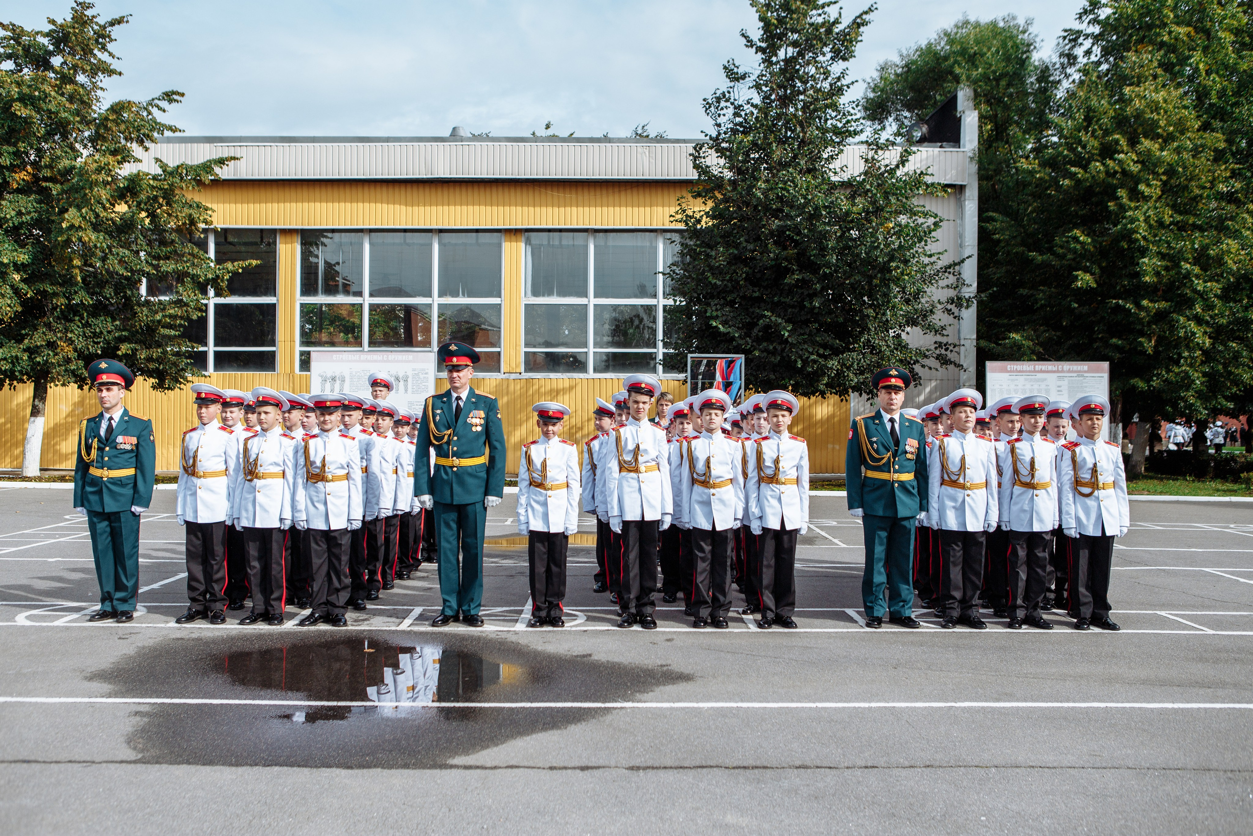 Фото выпускного кадетского училища