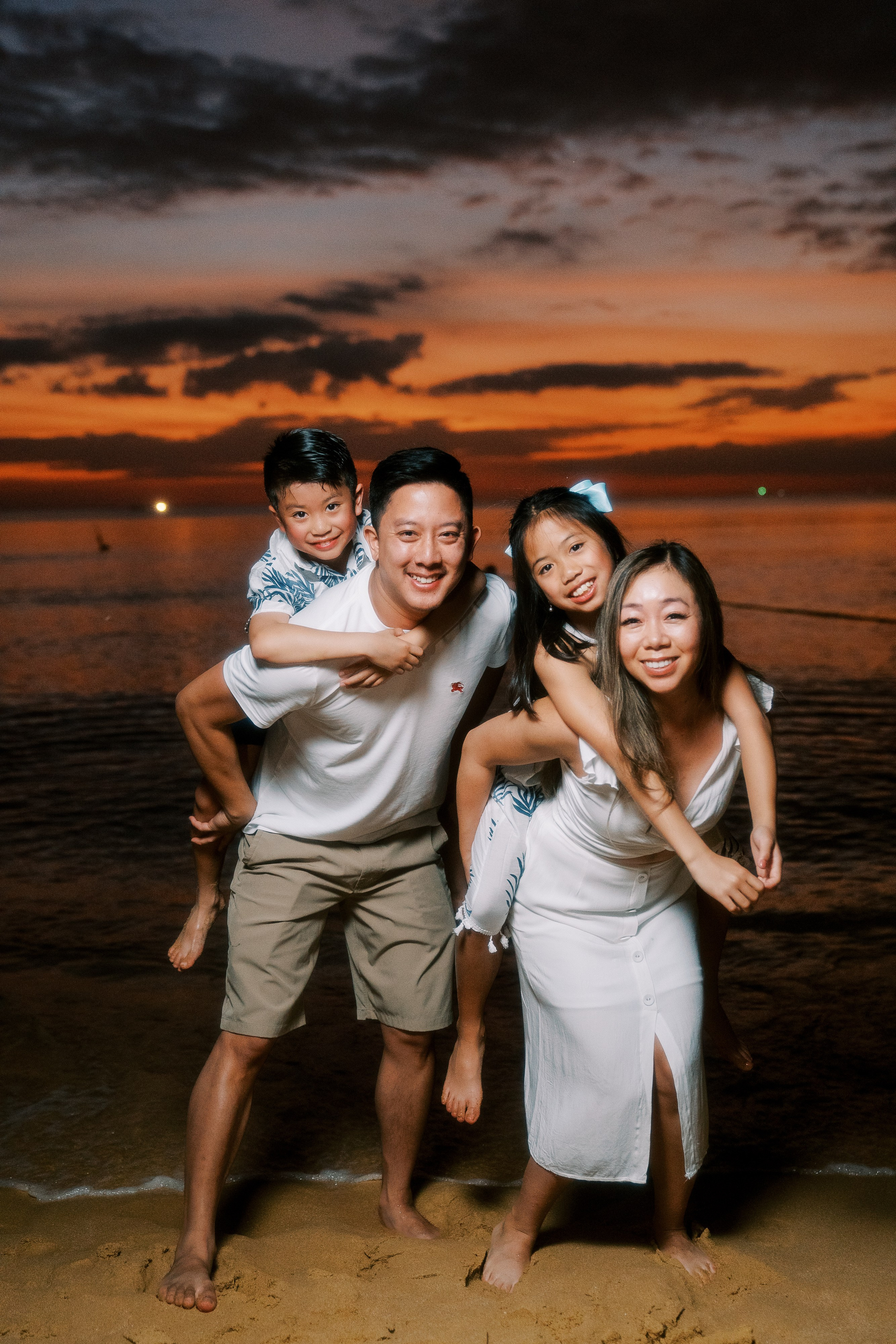 Sunset photo shoot. PhuQuoc photographer — Phu Quoc wedding photographer