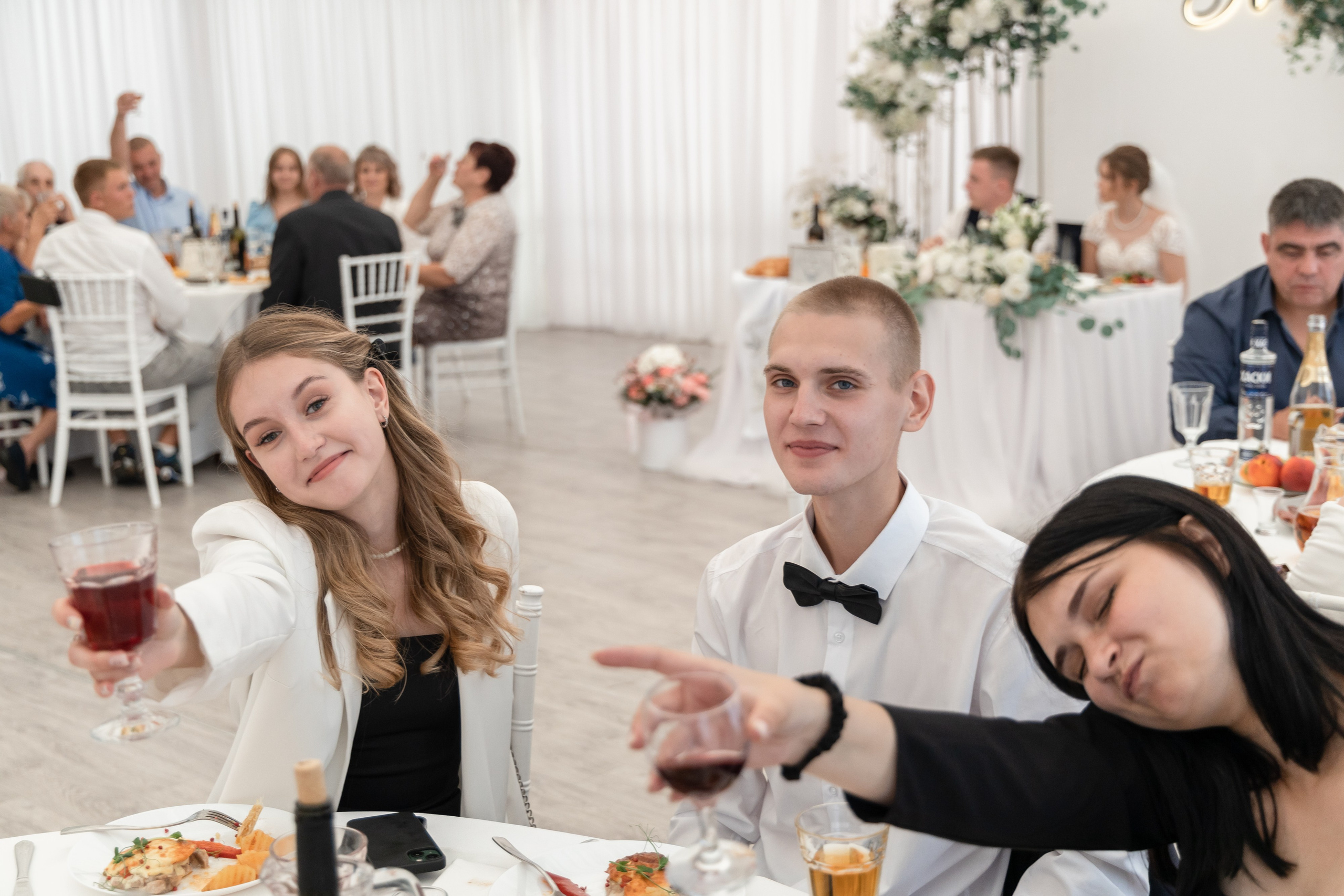 Ксения и Антон (полный день). Фотограф в Барнауле Юлия Садвокасова