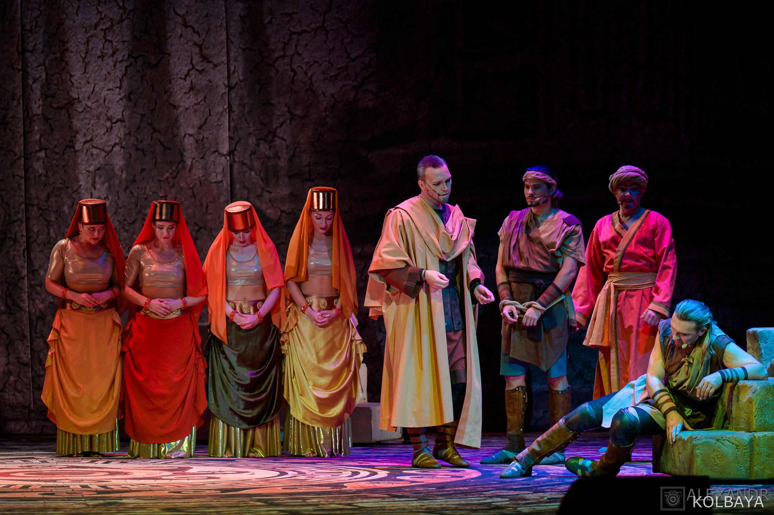 Фоторепортаж со спектакля Гладиатор в Театре Терезы Дуровой. Концертный и театральный репортажный фотограф в Москве Александр Колбая