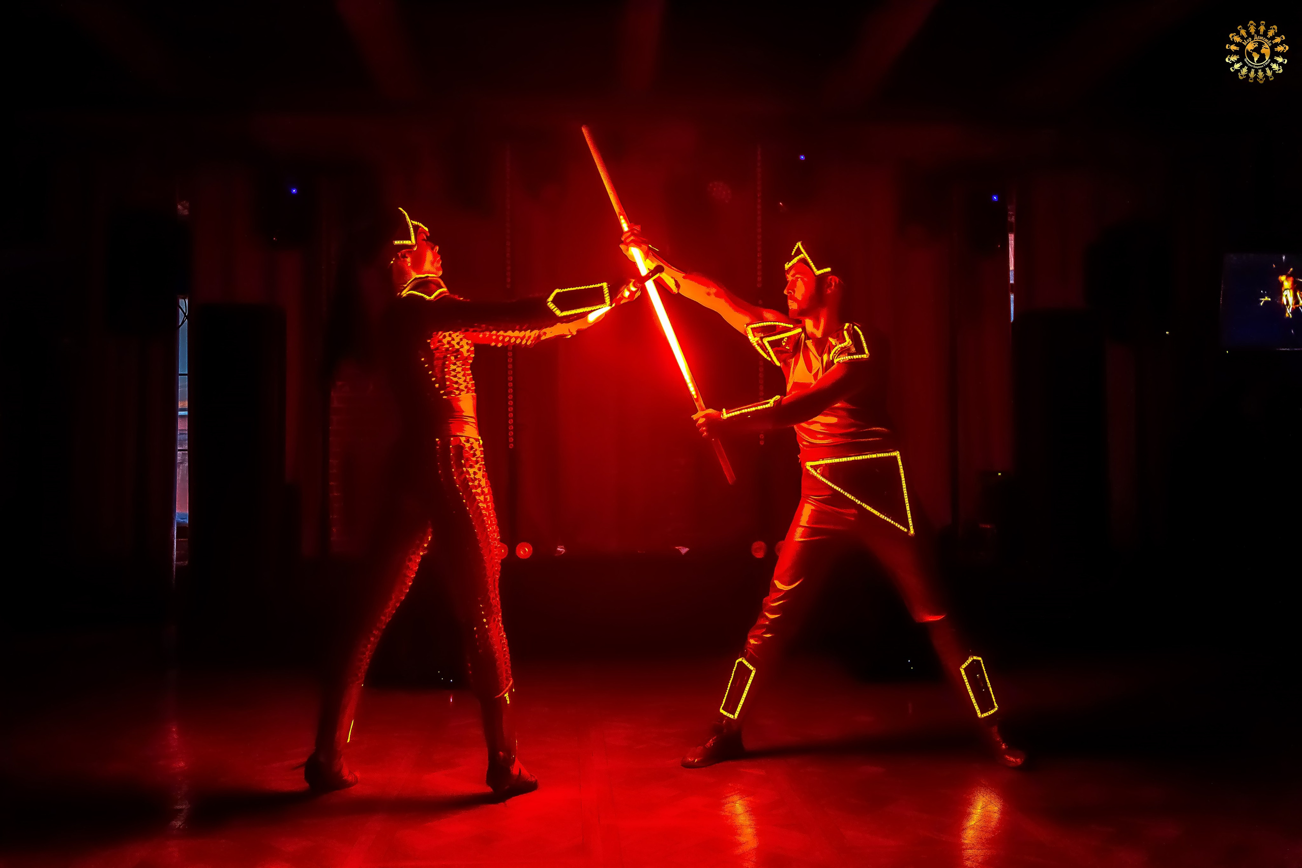 Выпускной 2023 (11-е классы) клуб «Джаггер», Москва. Репортажная съемка в Москве и области. Анималистика