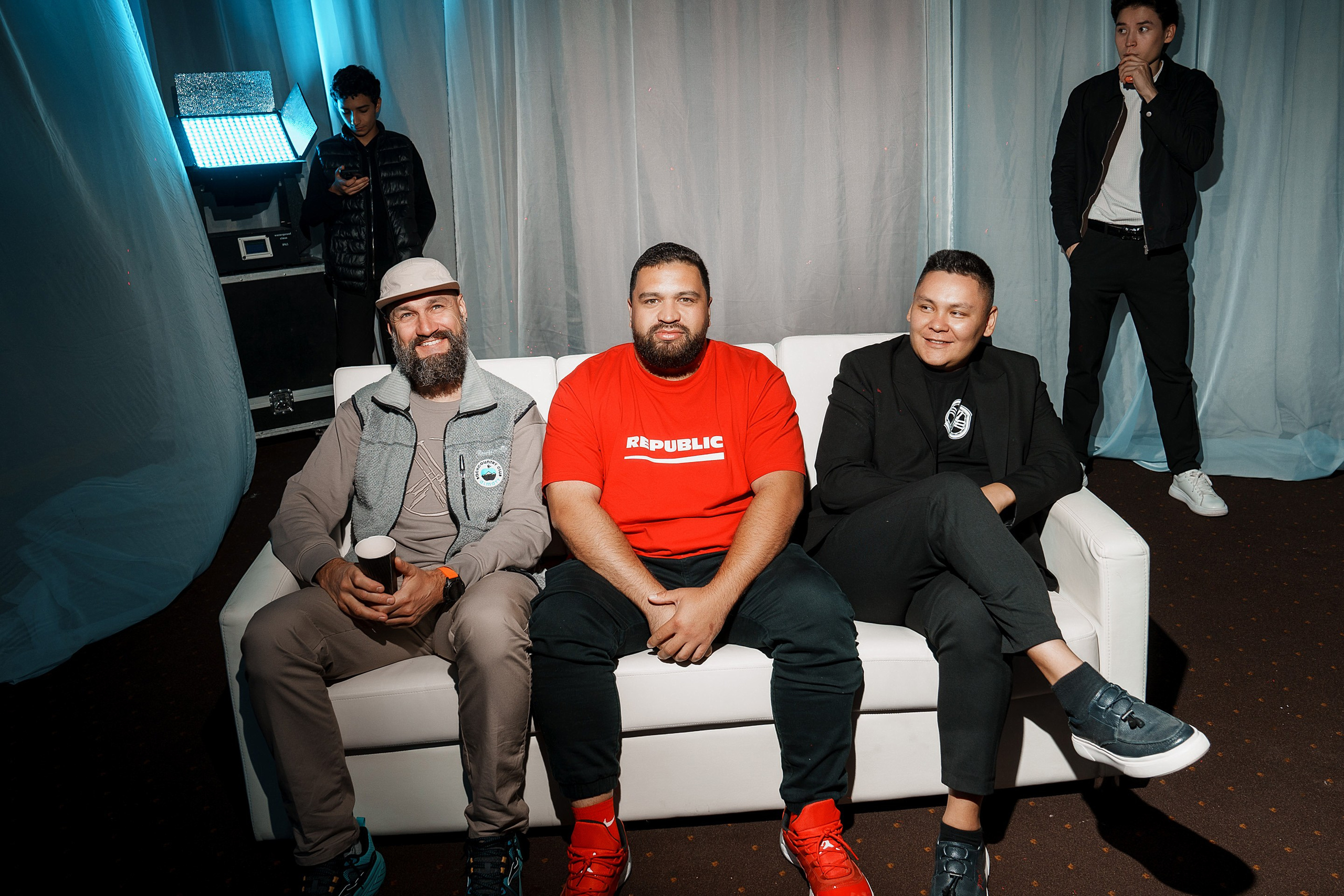 Презентация новой моделей JAC JS8. Фотограф TAULAN_1