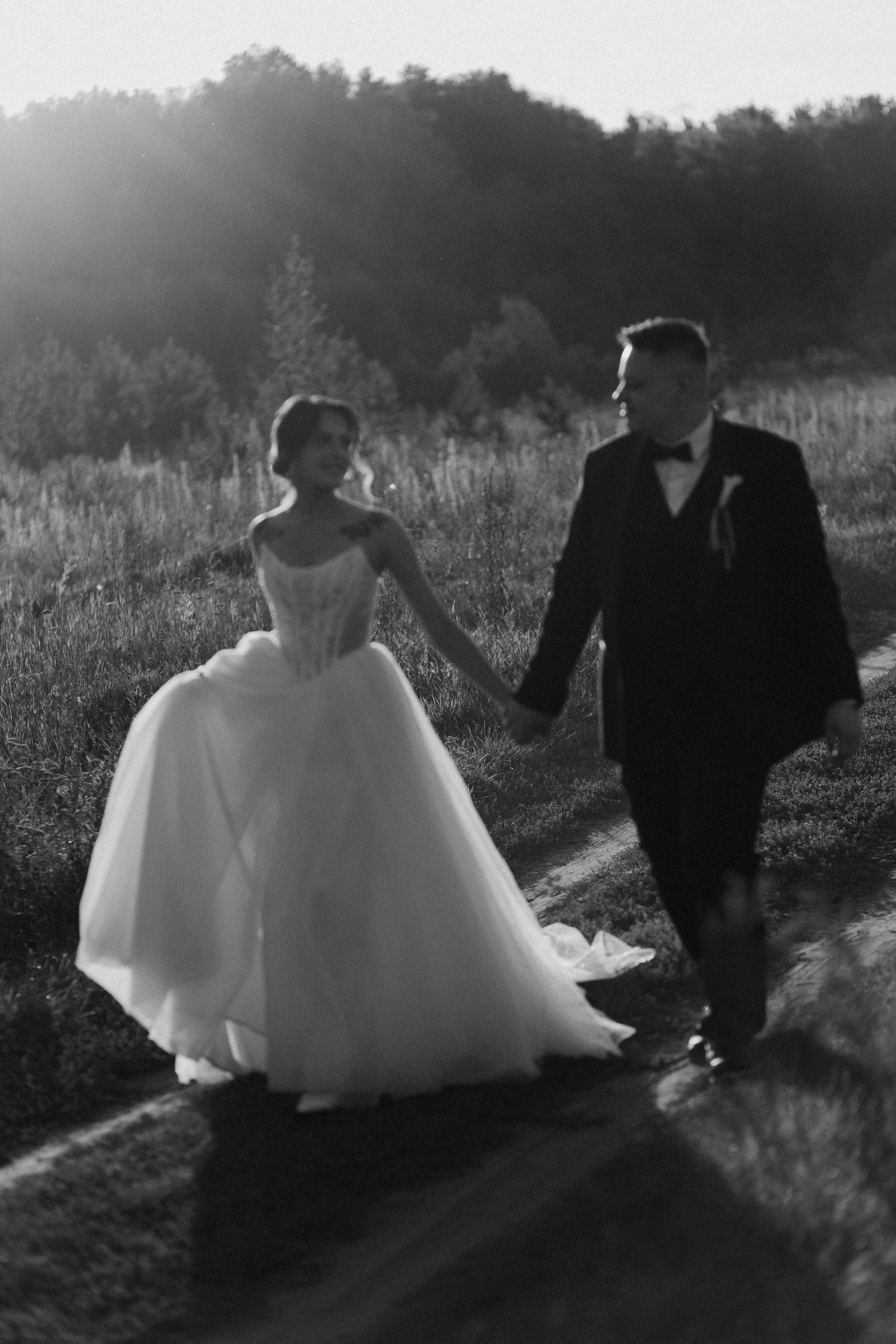 Свадебная история. Лесной Виладж. Свадебный и семейный фотограф Рассказова Виктория