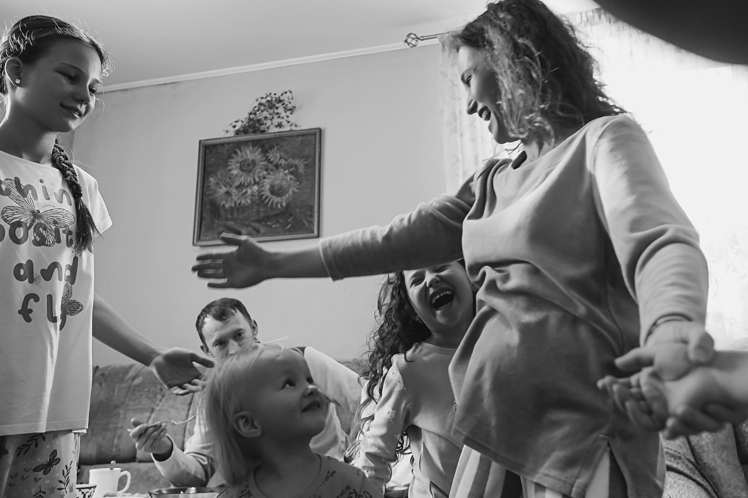 Большая семья репортаж. Семейный фотограф Тюмень, фотограф на роды Салмина Мария