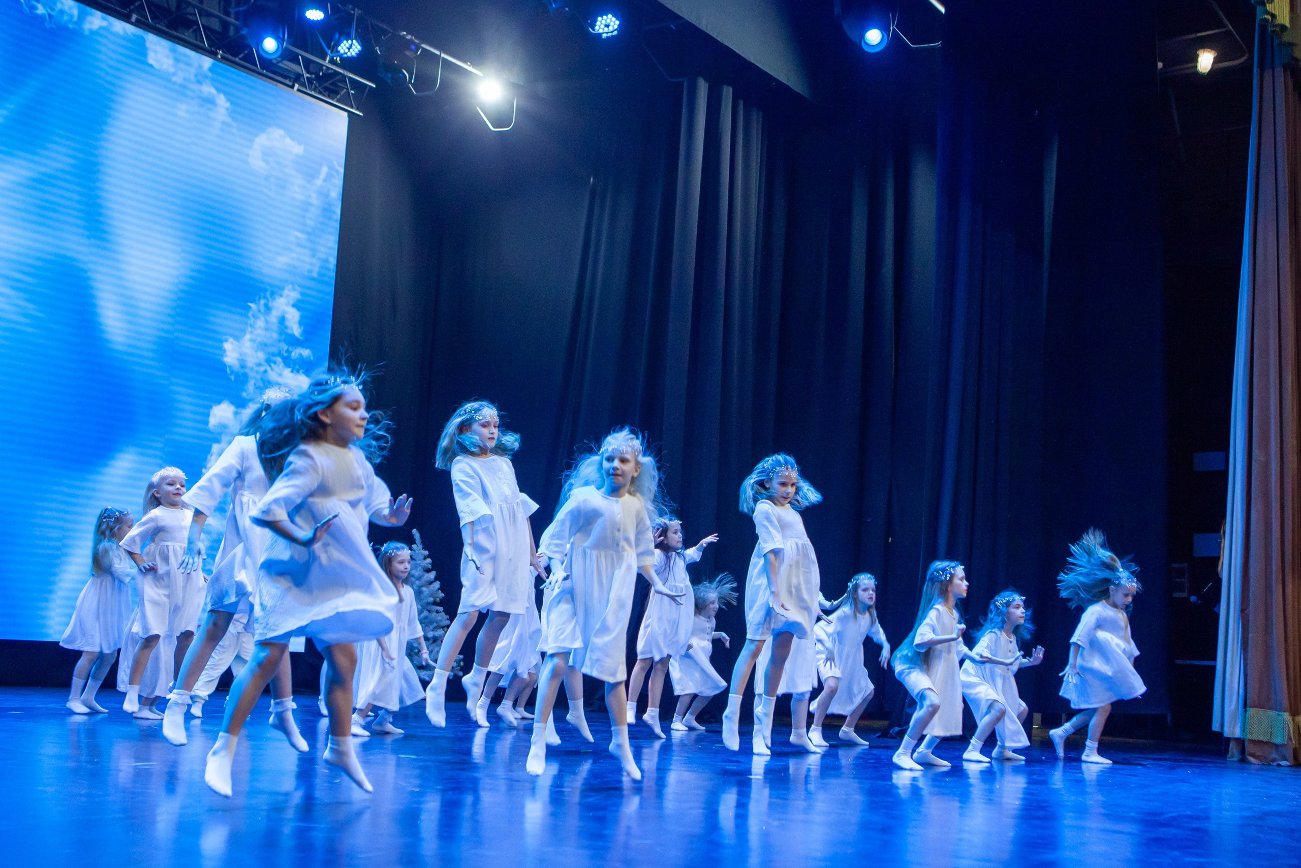 Концерт детской танцевальной школы. Репортажный, семейный, свадебный, портретный фотограф