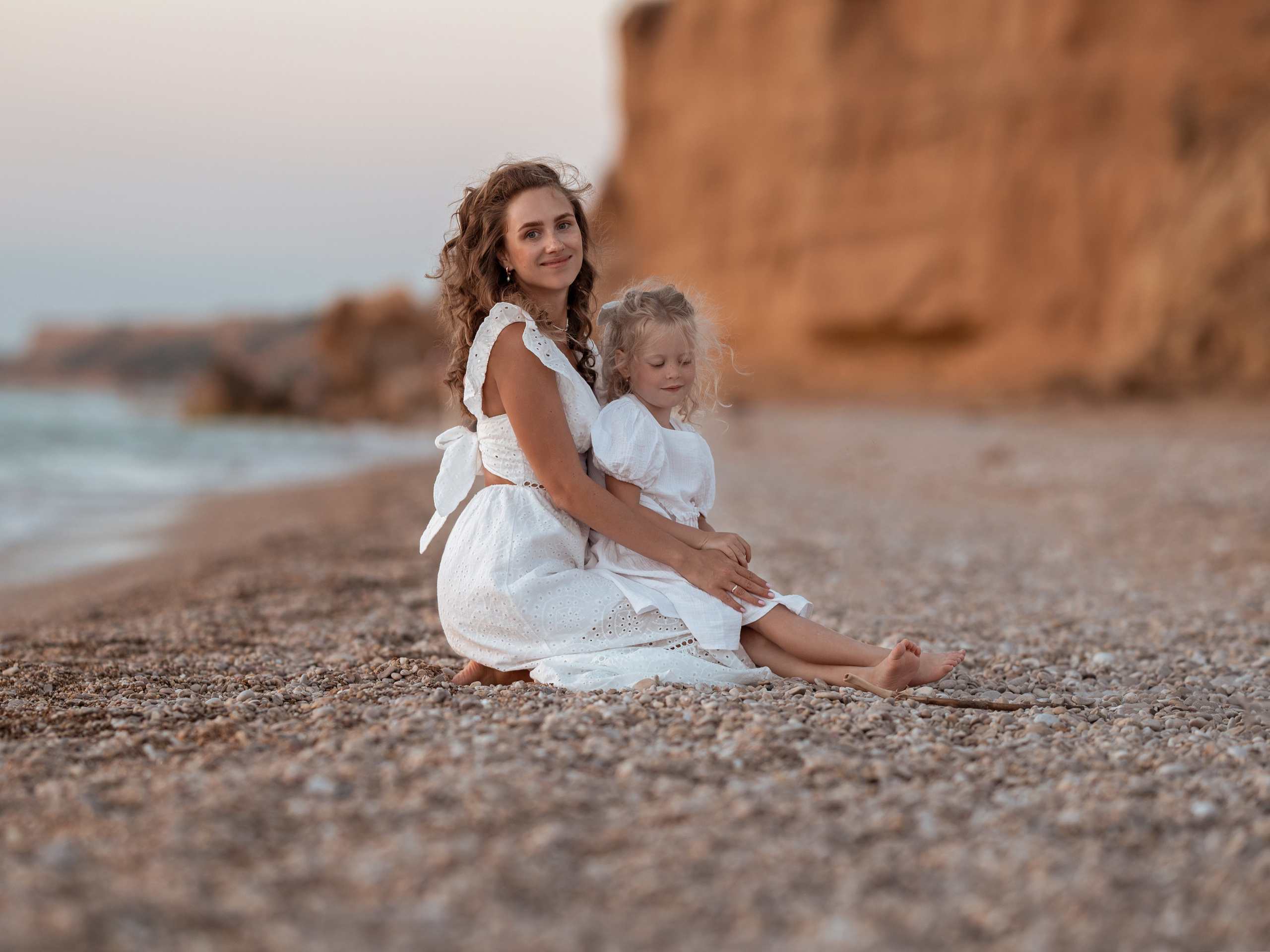 Фотограф на пляже в Орловке в Севастополе