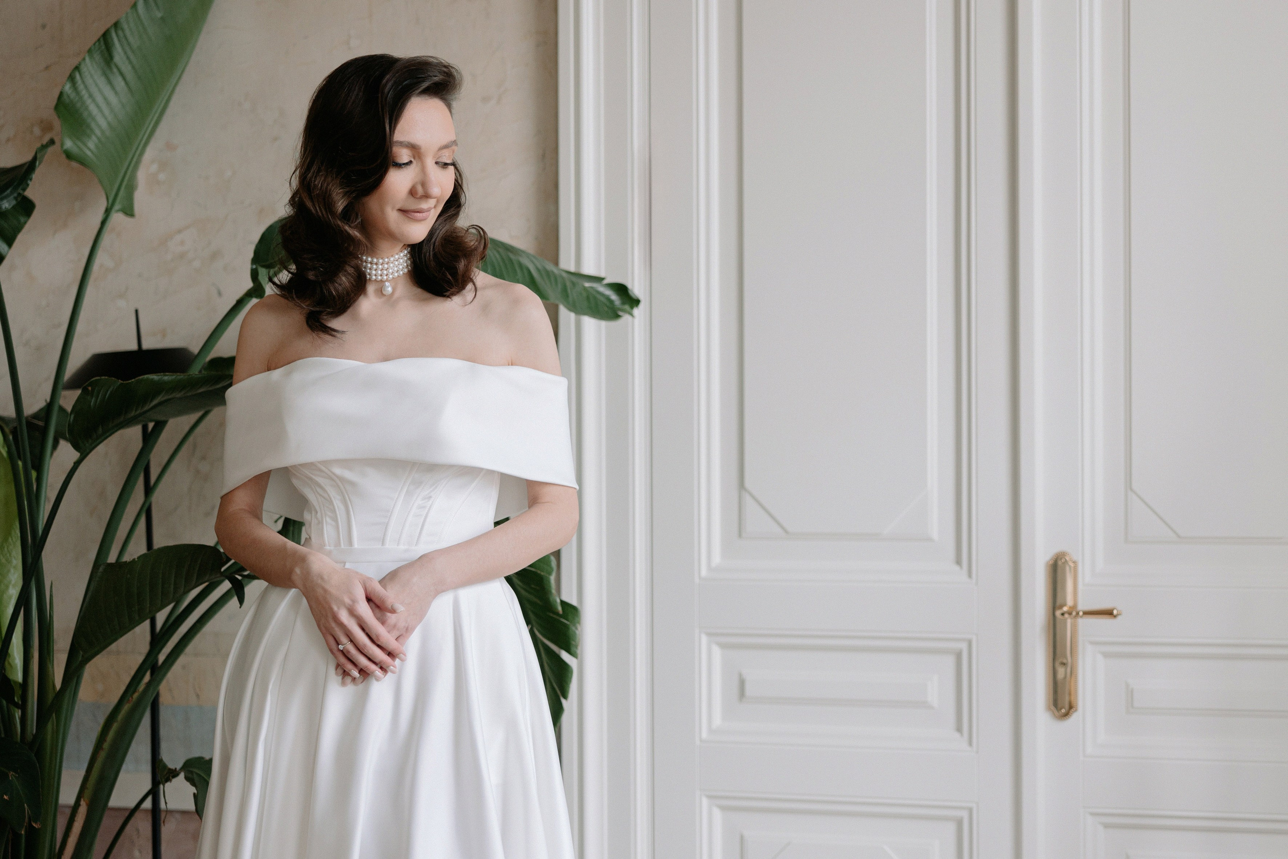 портрет невесты, свадебная фотосессия в отеле свадебный фотограф москва 