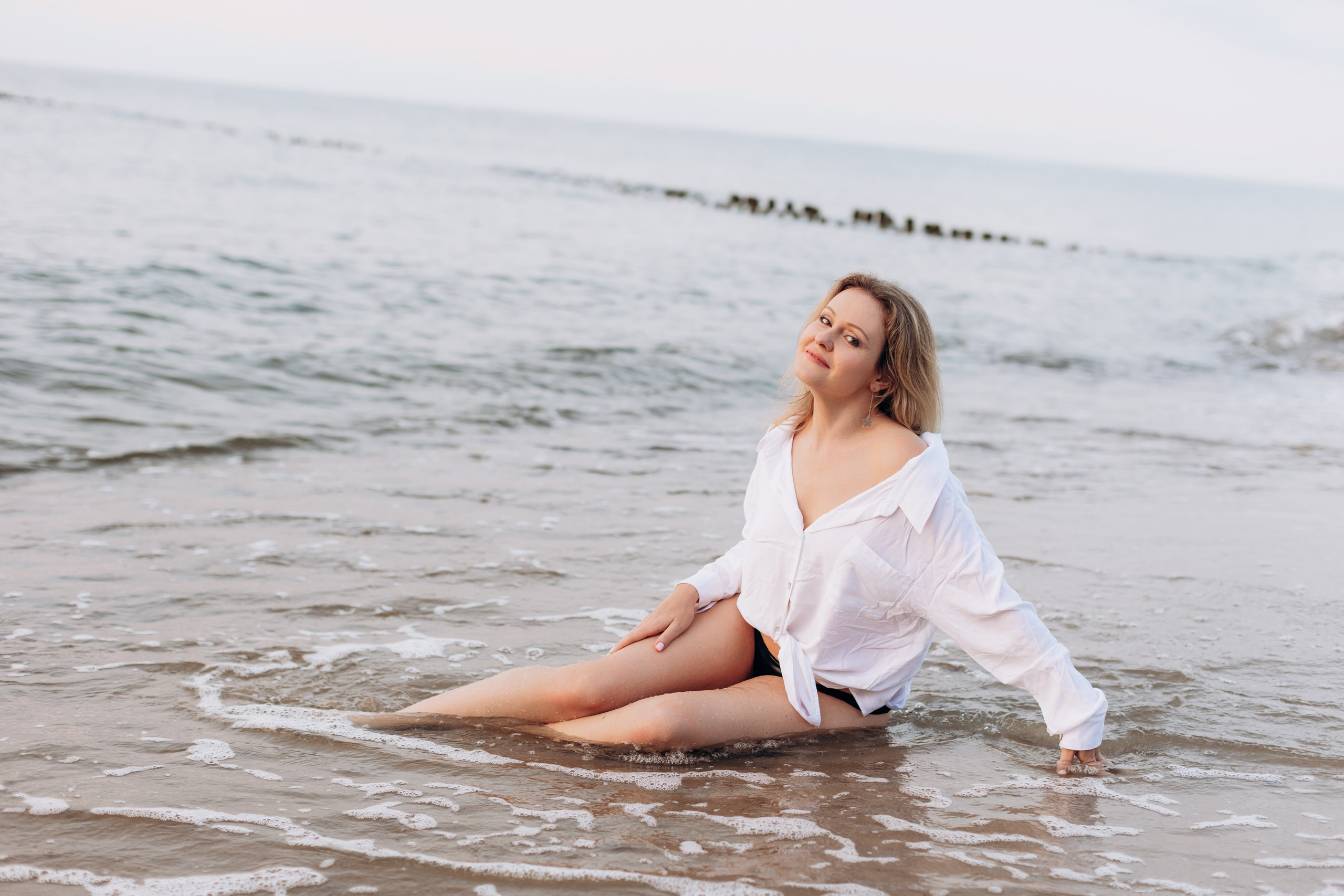 Подруги Отрадное море лето закат. Фотограф в Калининграде свадебная фотография, репортажная, фотосессии