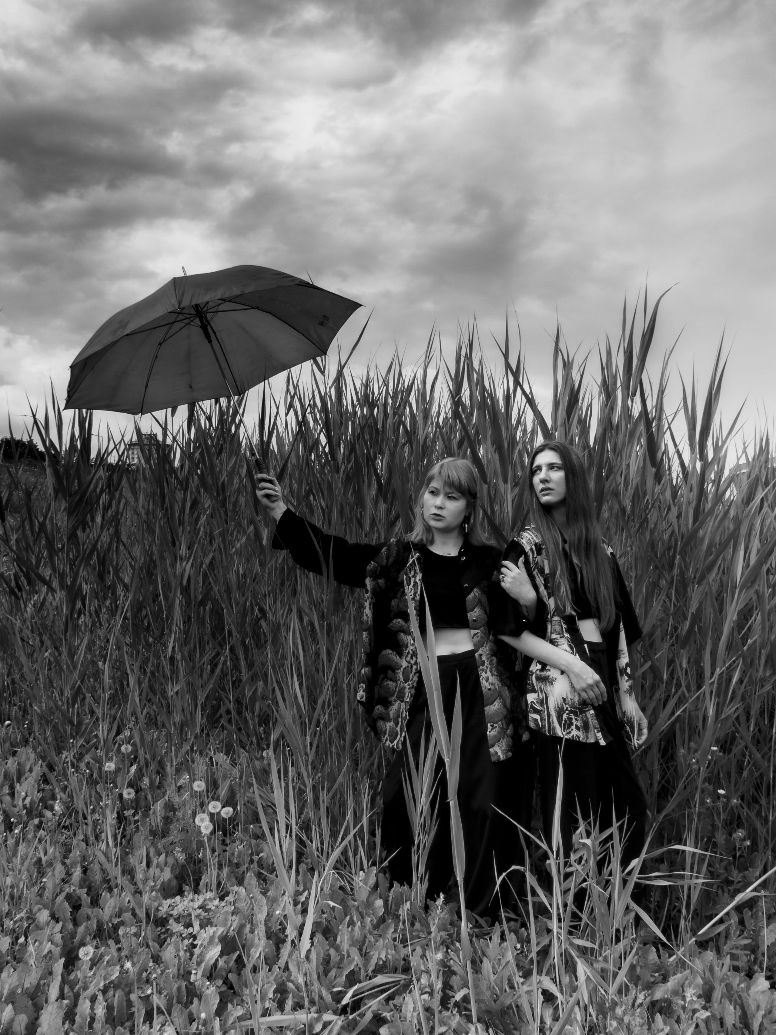 Юля и Настя — уличная мода, фотография от Аксенова Алексея. Бизнес, мужской фотограф в Краснодаре | Аксёнов Алексей Владимирович