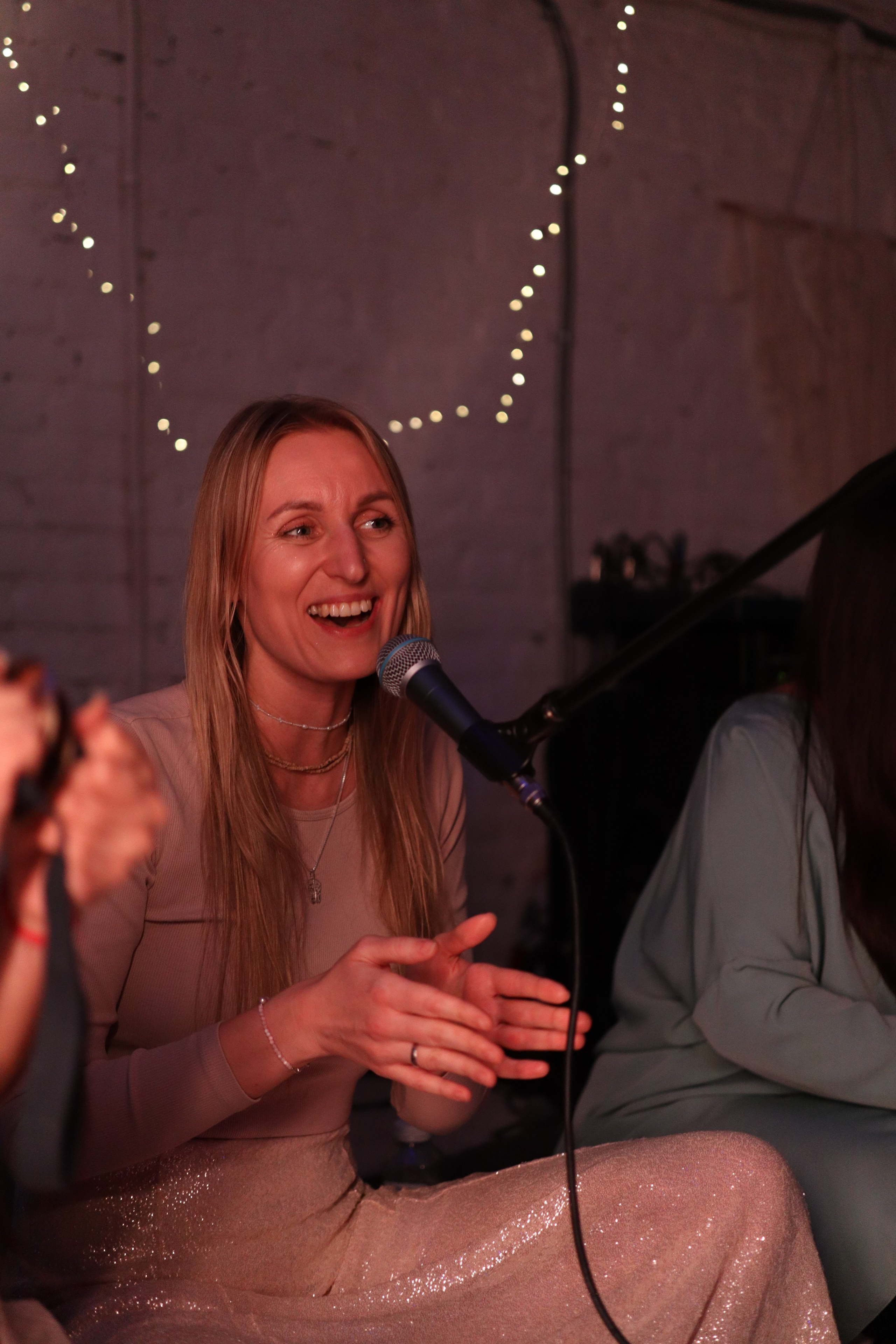 Bhakti Mantra. Photo Ninja