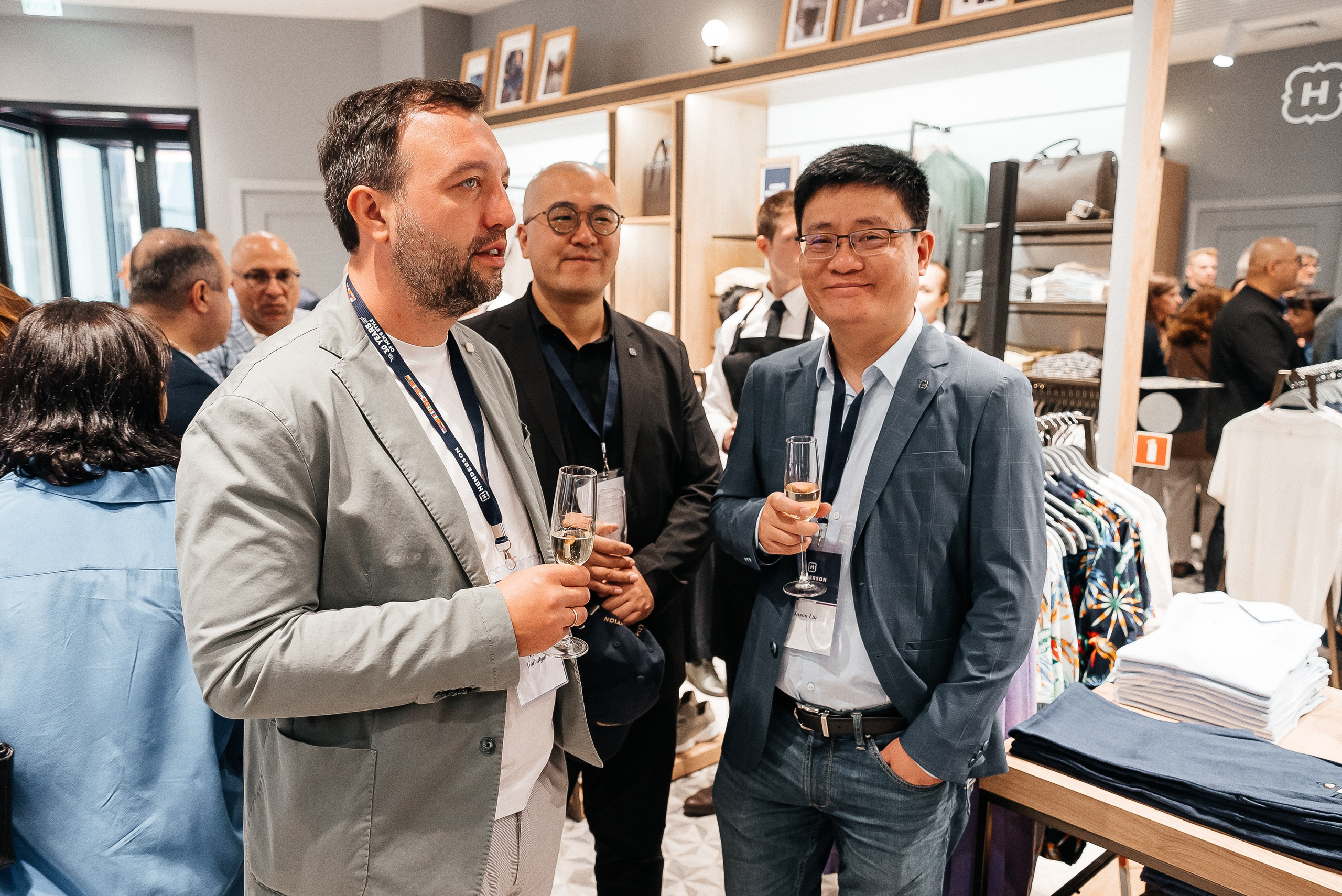 Henderson. Павел Краснов — Свадебный и репортажный фотограф в Москве