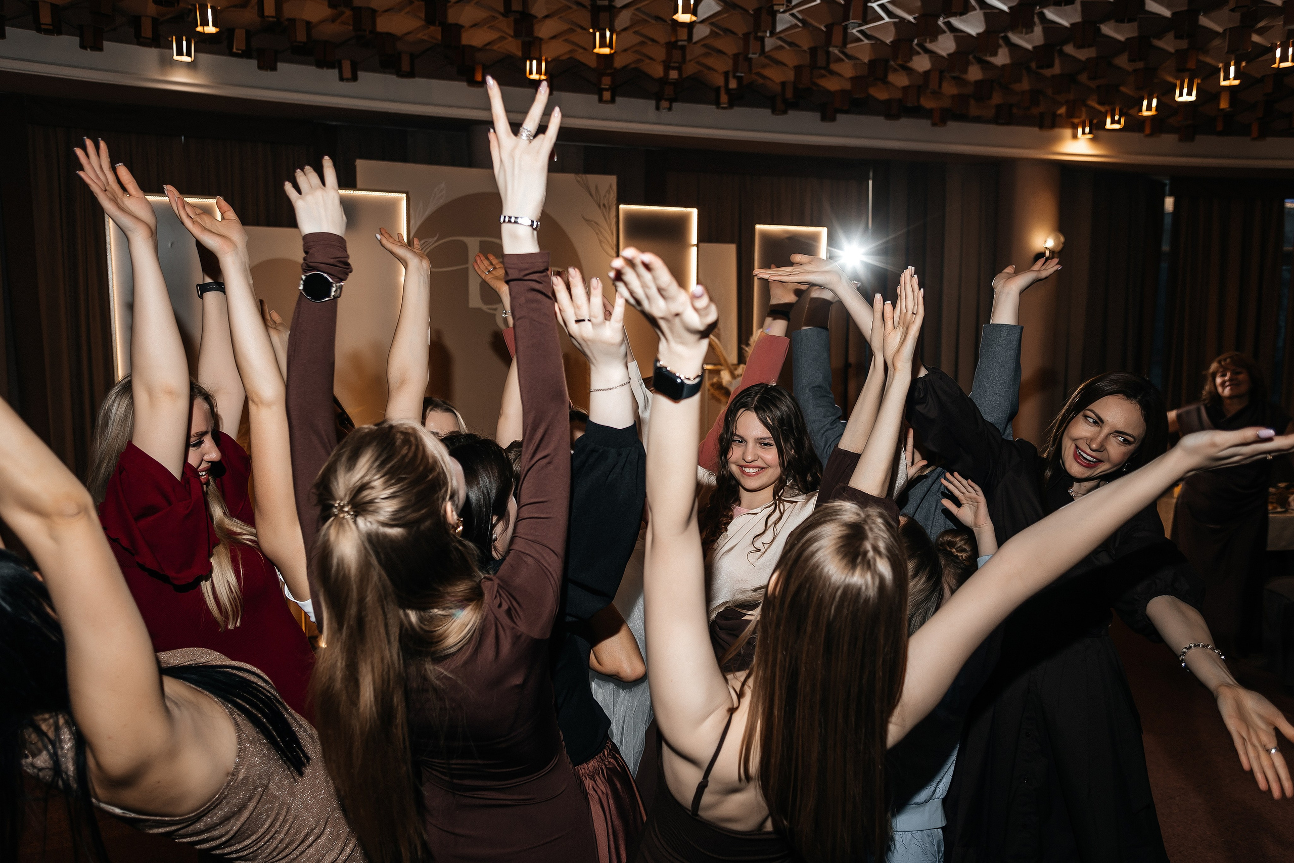 Евгения & Данил | 25.04.25. Свадебный и семейный фотограф в Омске Евгения Хакимова
