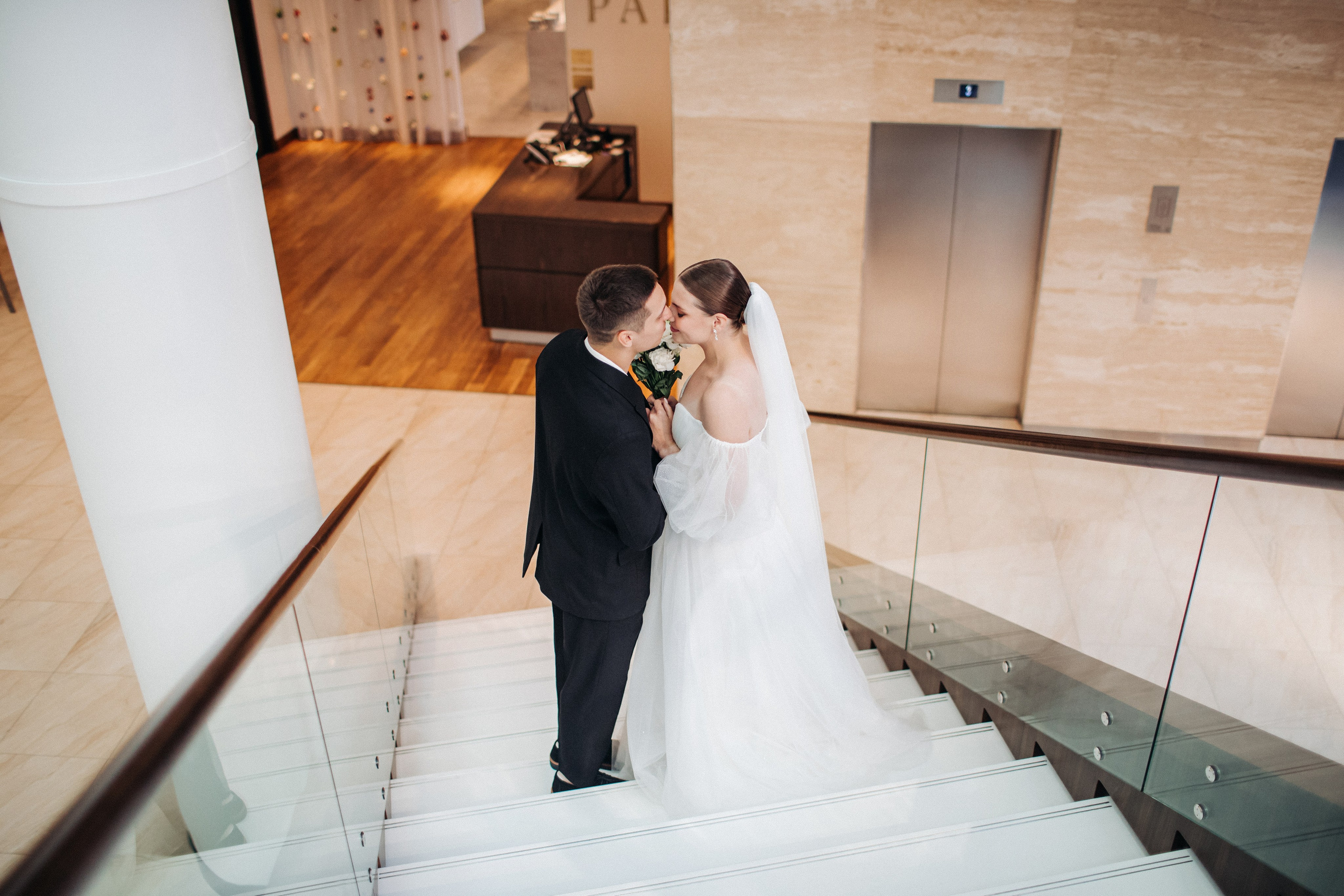 Vlad & Nadya (Saint-Petersburg, Russia). Destination wedding photographer Peter Letu
