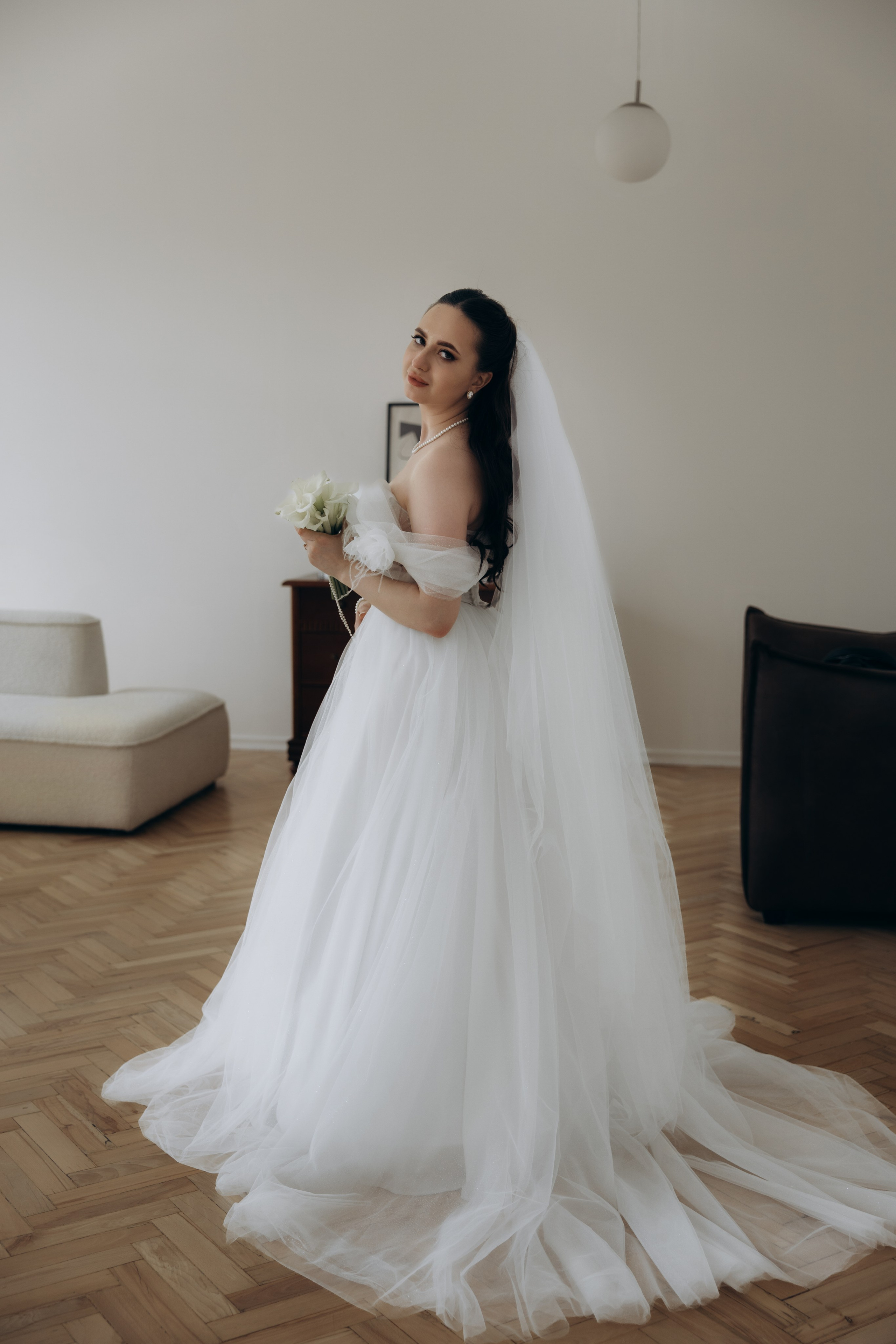 Свадебная фотосъемка в Пензе: Ольга и Владислав в отеле и студии «Перспектива»