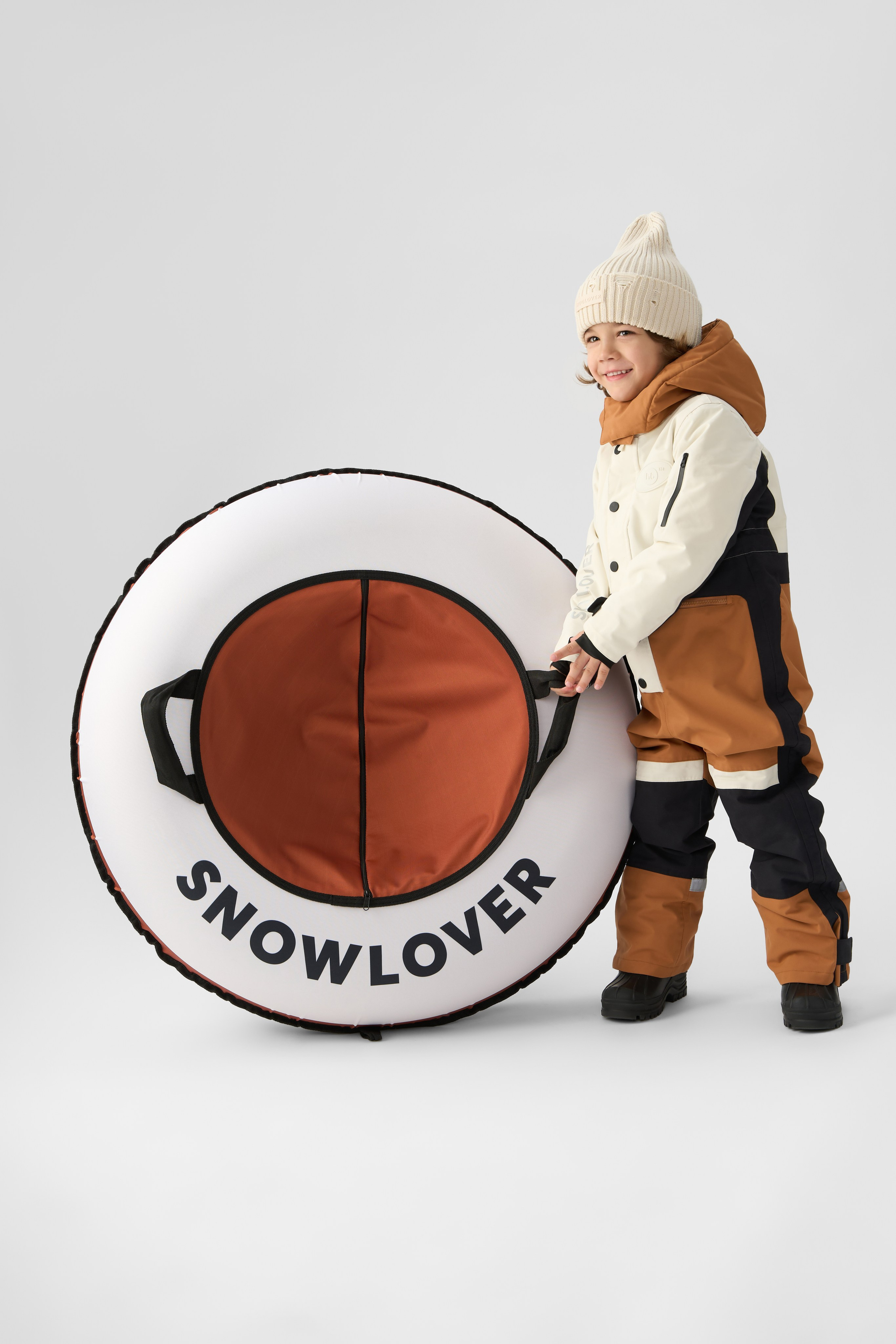 "Профессиональная детская фотосъемка для семейных портретов и воспоминаний""Высококачественная детская съемка новорожденных и малышей в студии""Рекламная детская фотосъемка для альбомов и подарков""Студийная детская съемка с креативными декорациями и позами""Коммерческая детская фотосъемка для маркетинга детских товаров""Фотография детской съемки с акцентом на эмоции и улыбки""Семейная детская съемка для портфолио и социальных сетей""Профессиональная детская фотосъемка с мягким освещением""Рекламные фото детской съемки для сайтов и брошюр""Высокоточная детская съемка для воспоминаний и презентаций""Детская фотосъемка высокого разрешения для семейных альбомов""Коммерческая детская съемка с фокусом на радость и развитие""Студийная фотосъемка детской съемки для брендов и маркетинга""Фотографии детской съемки для подарков и увеличения клиентов""Профессиональная детская съемка для каталогов и семейных историй" "Профессиональная каталожная фотосъемка товаров для e-commerce и интернет-магазинов""Высококачественная каталожная съемка одежды и аксессуаров с белым фоном""Рекламная каталожная фотосъемка для маркетинга продуктов и брендов""Студийная каталожная съемка с детальной проработкой текстур и материалов""Коммерческая каталожная фотосъемка для каталогов и онлайн-платформ""Фотография каталожной съемки с акцентом на дизайн и презентацию товаров""Предметная каталожная съемка для увеличения продаж в e-commerce""Профессиональная каталожная фотосъемка с использованием студийного освещения""Рекламные фото каталожной съемки для сайтов и социальных сетей""Высокоточная каталожная съемка товаров для презентаций и брошюр""Каталожная фотосъемка высокого разрешения для онлайн-магазинов""Коммерческая каталожная съемка с фокусом на качество и детализацию""Студийная каталожная фотосъемка для брендов и ритейла""Фотографии каталожной съемки для маркетинговых кампаний""Профессиональная каталожная съемка для каталогов и увеличения конверсии"