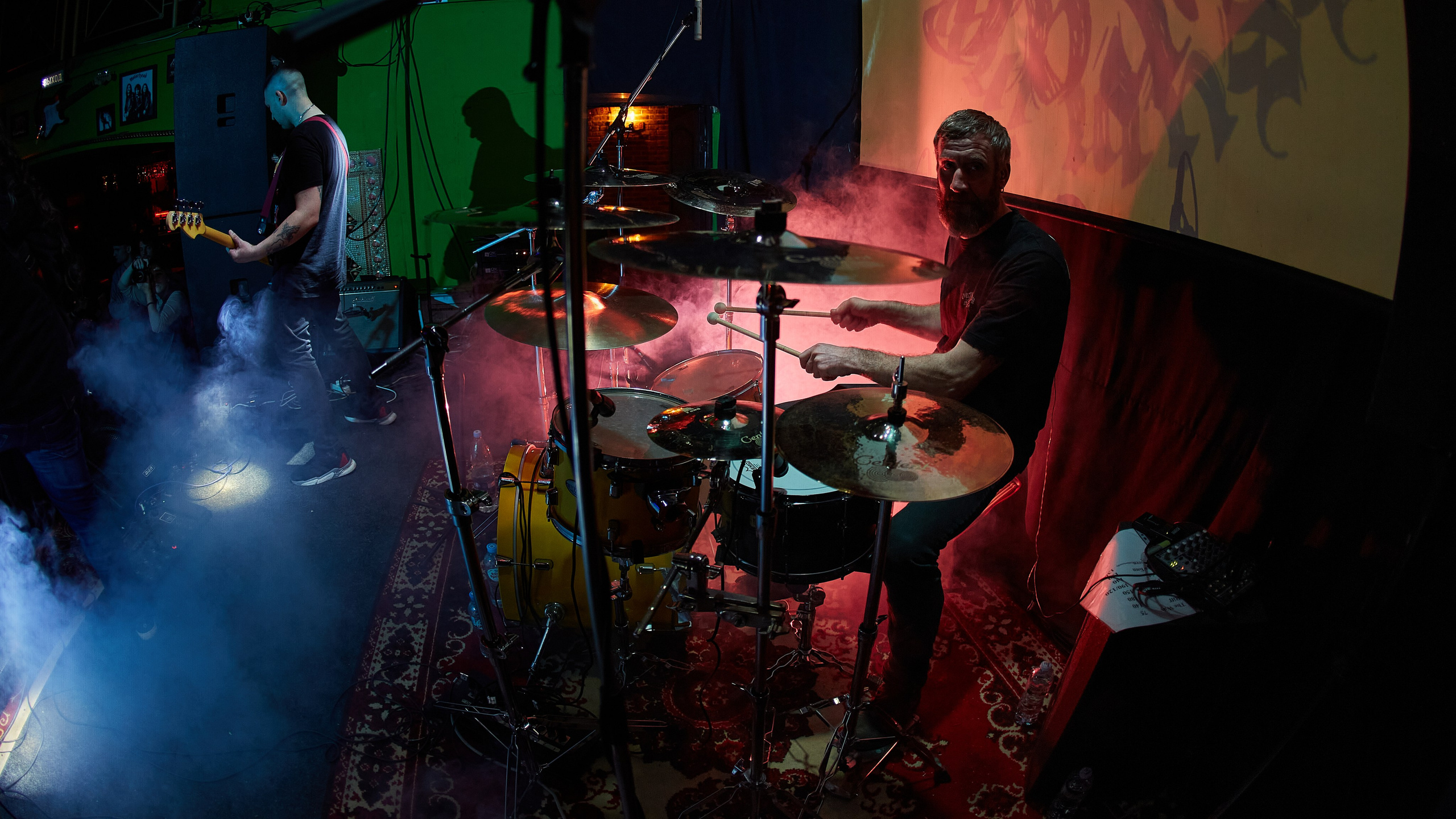 2023-11-03. Abysslooker