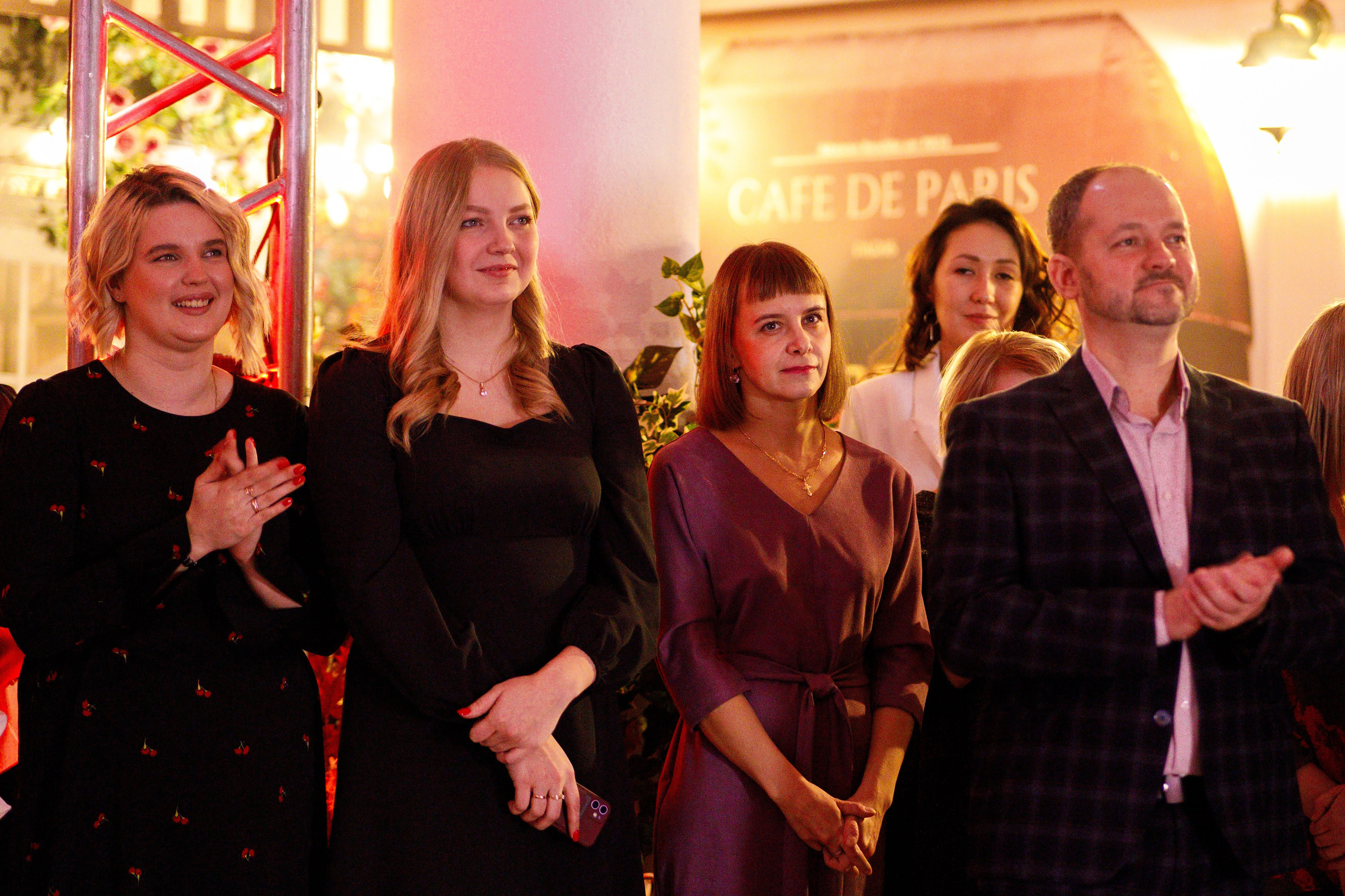 Награждение победителя конкурса «Учитель Года» г. Горнозаводск. Фотограф Дмитрий Молчанов | Фотограф Пермь | Фотограф