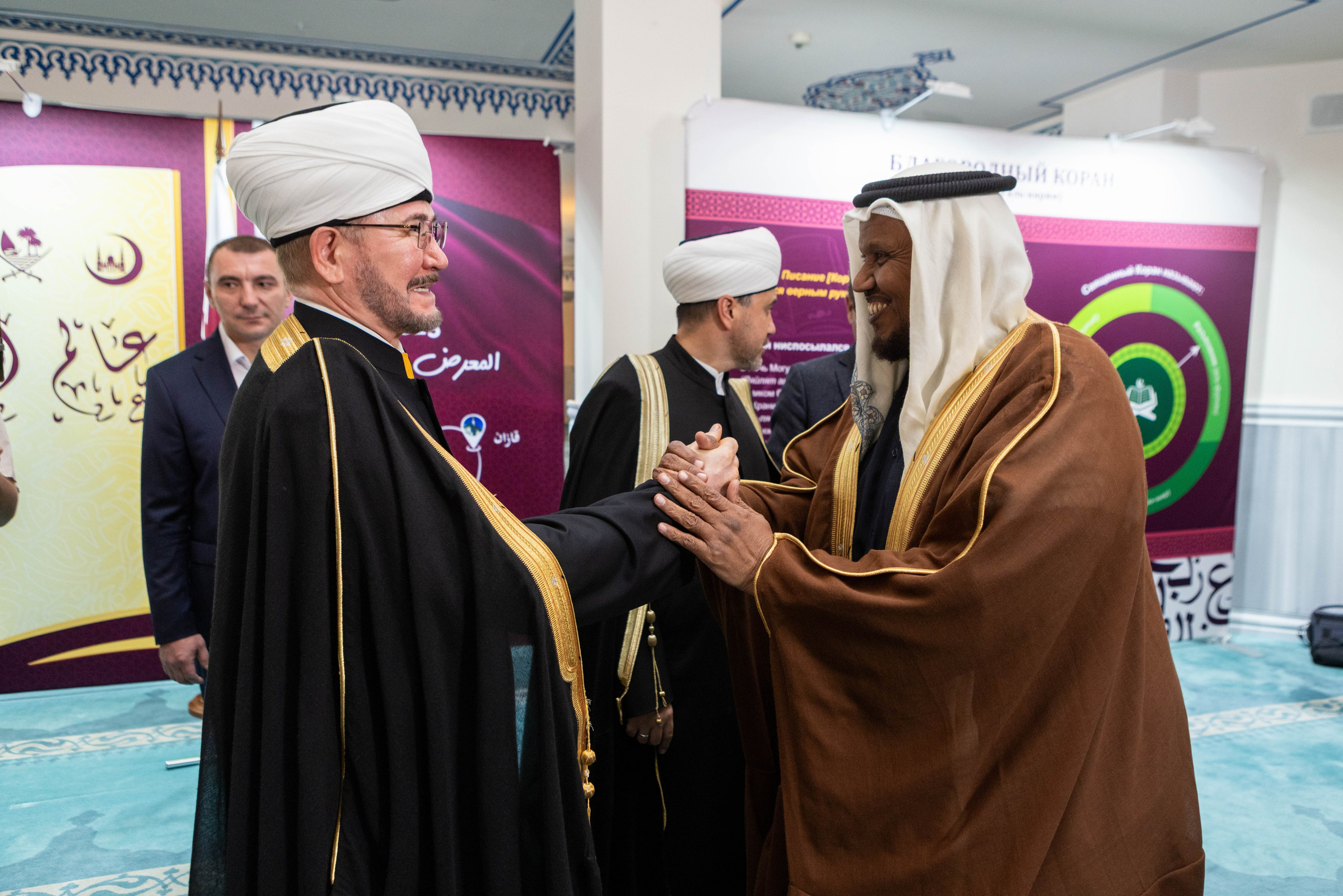 Открытие выставки Мир Корана. Рекламный, предметный, репортажный, семейный фотограф и художник в Москве