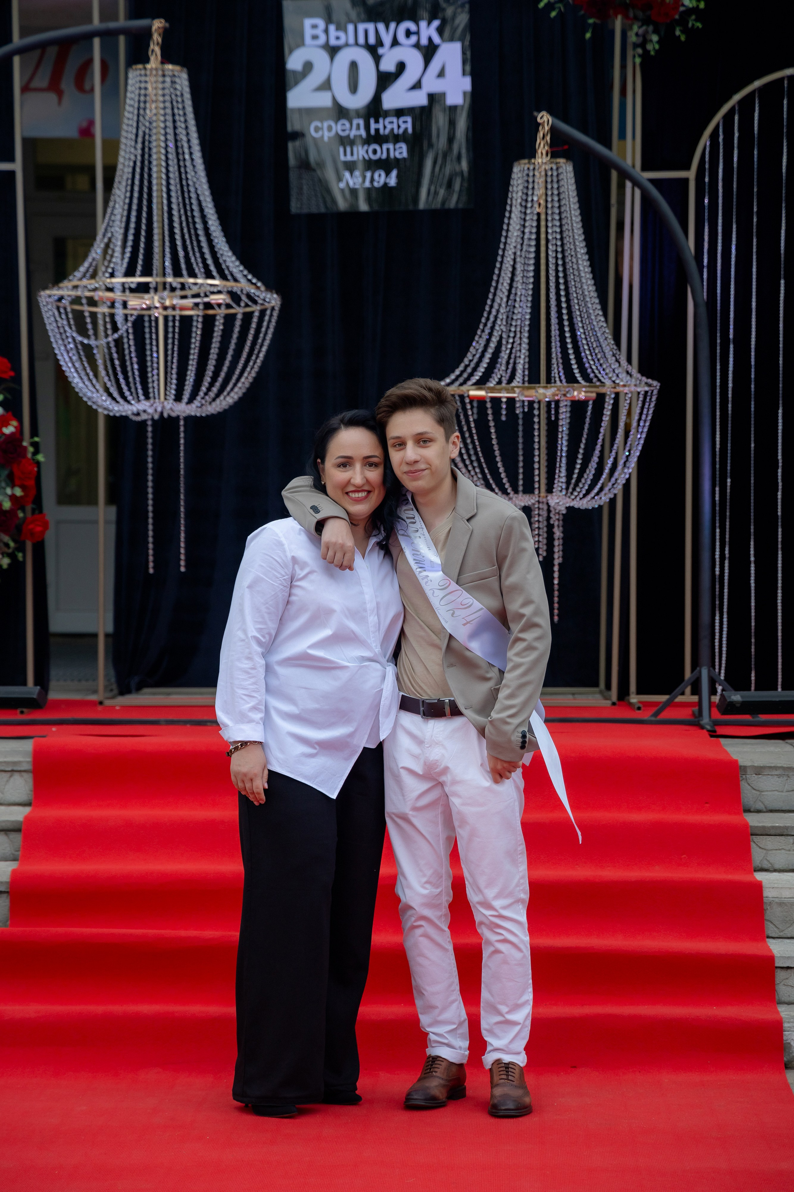 Школьный выпускной 2024 год в Соколе (Минск). Свадебный фотограф в Минске/Беларуси Сергей Спиридонов