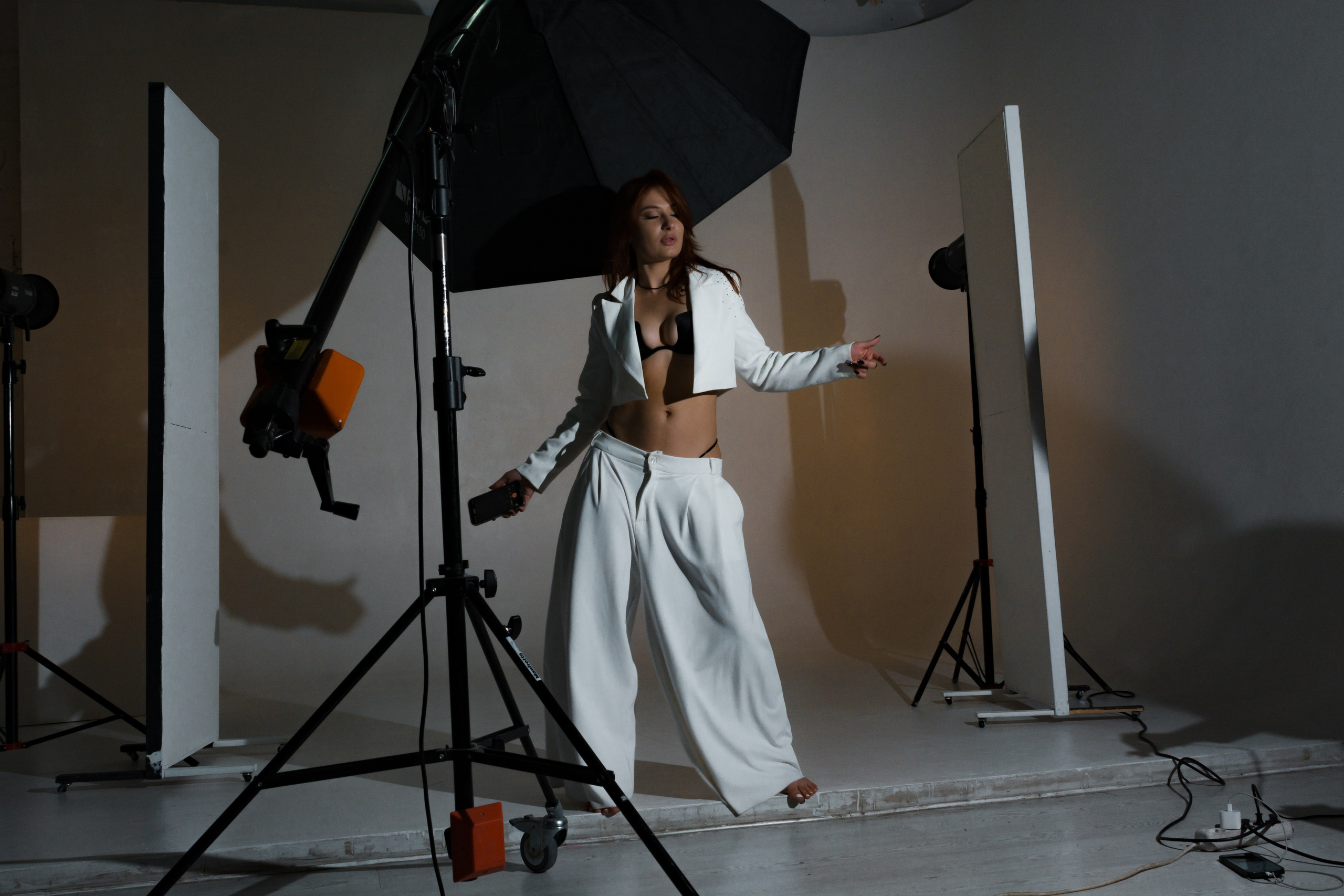 Фэшн-съёмка участниц Миссис Бизнес Гатчина 2023. Портретный фотограф в Санкт-Петербурге Дмитриева Наталия