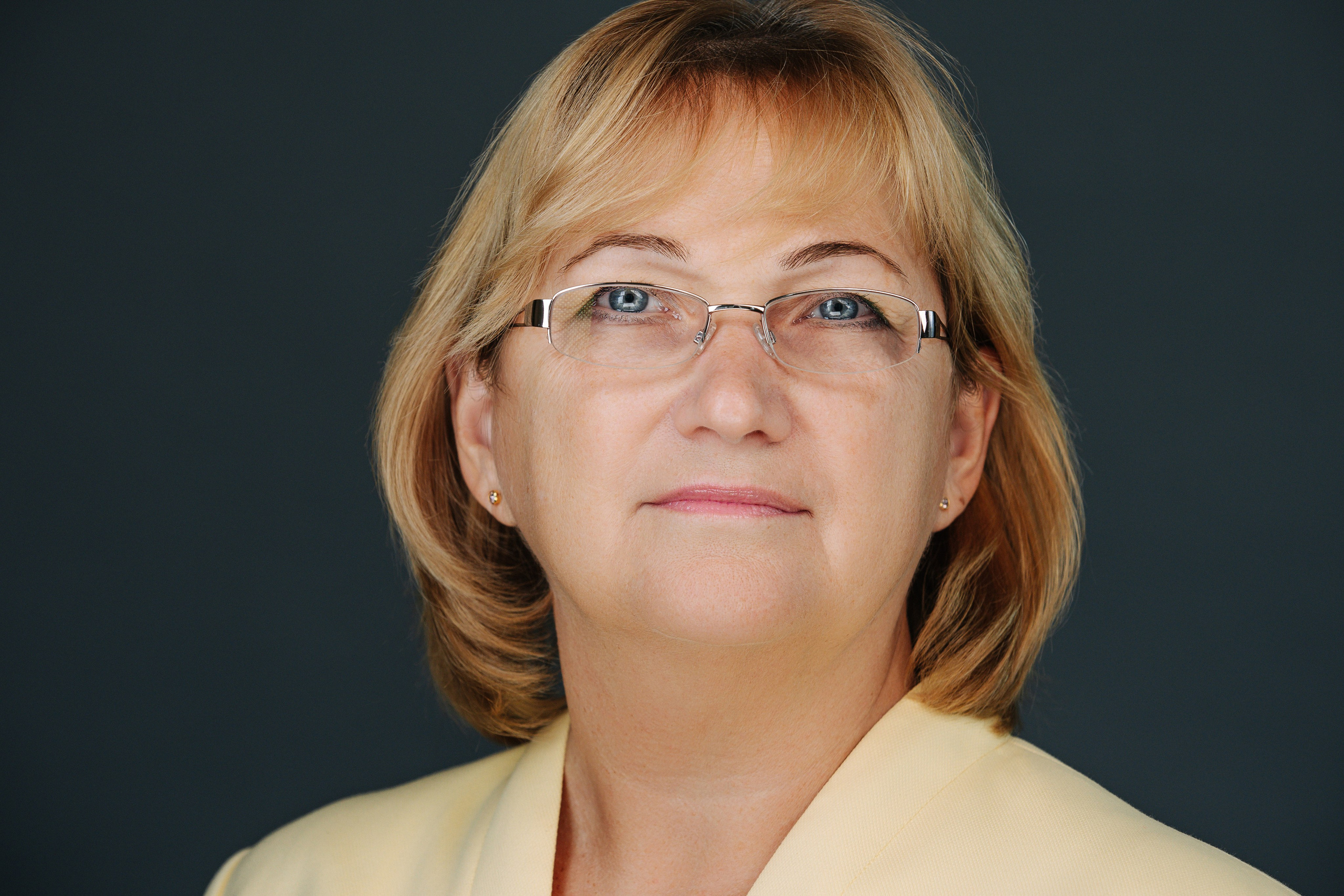 Headshot-фотосессия для команды | Портреты сотрудников в едином стиле. Бизнес-фотограф в Москве — Виталий Агабабян