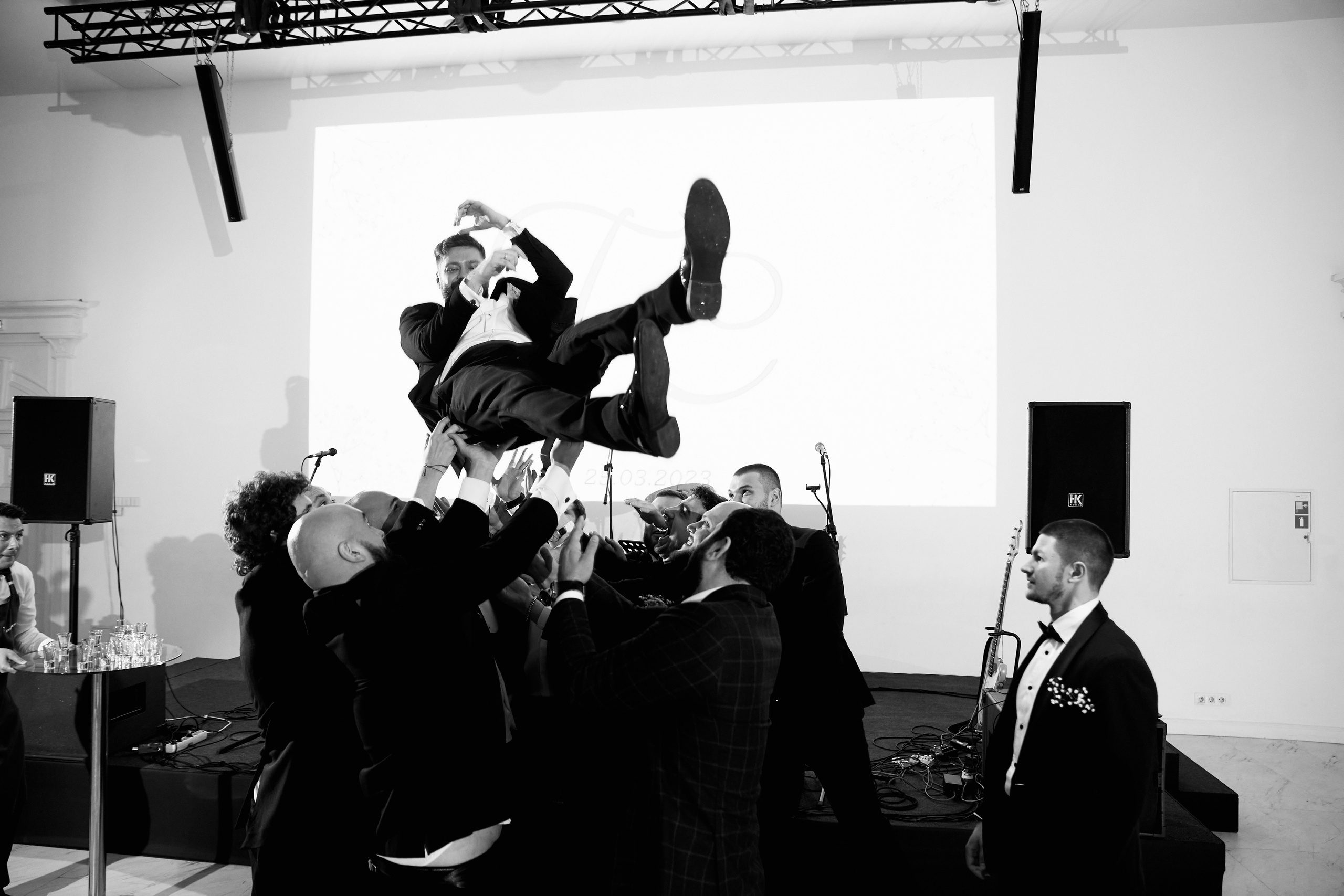 Фото. Ведущий Марк Мусин