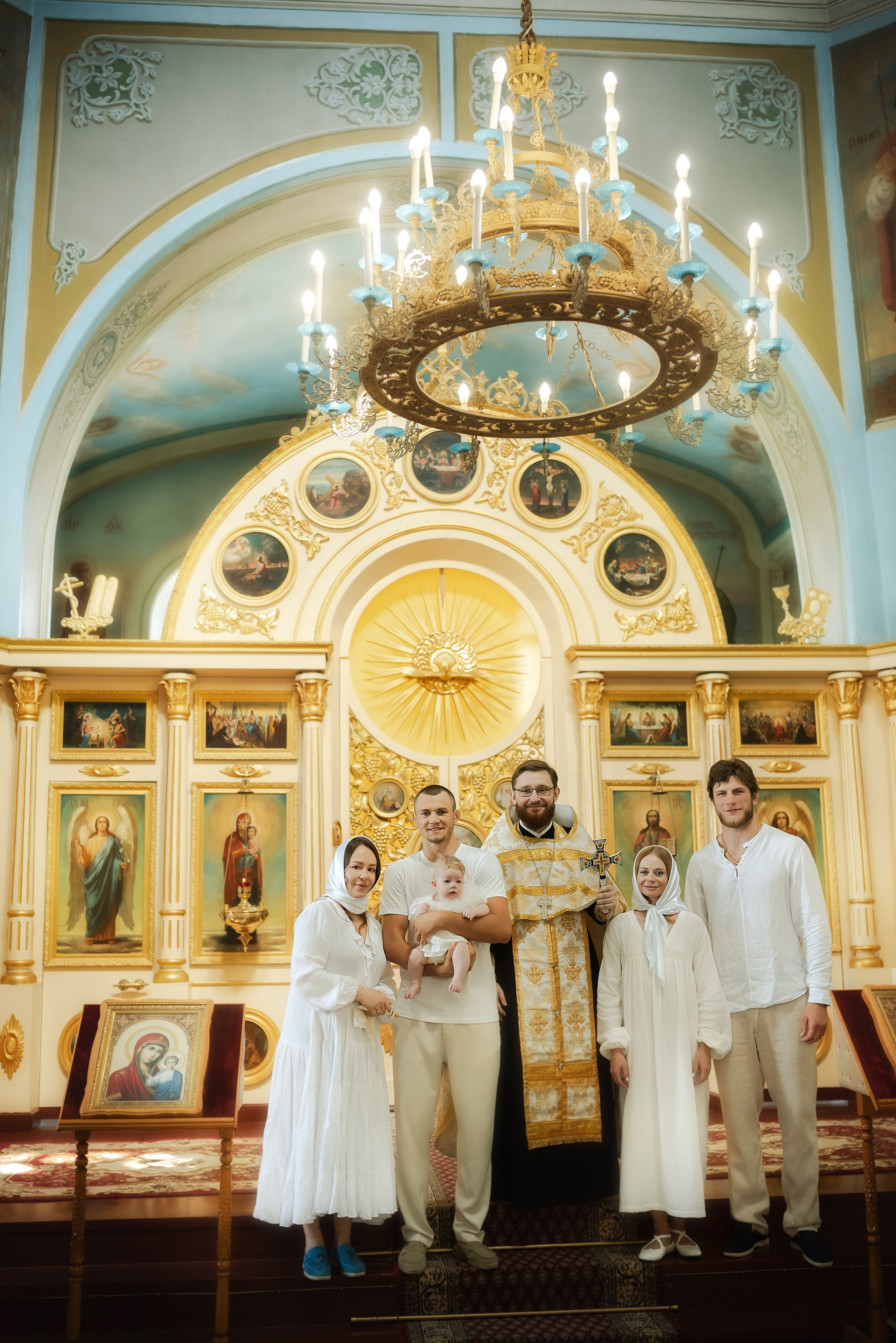 Таинство Крещения. Профессиональный семейный и церковный фотограф в Ростове-на-Дону