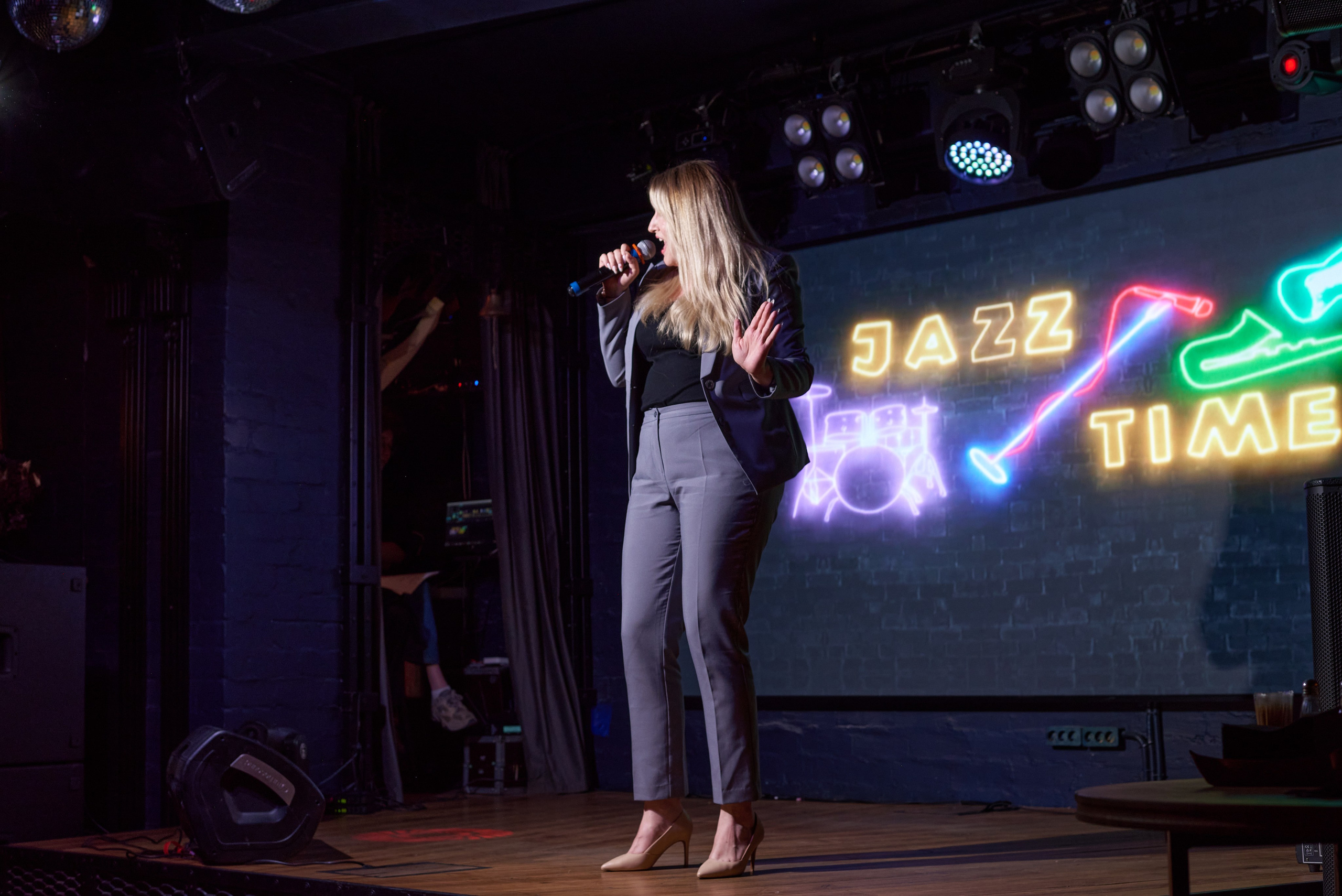Отчетный концерт студии эстрадного вокала ВРЕМЯ ПЕТЬ. Photographer Bangkok — Pattaya | фотограф Бангкок — Паттайа