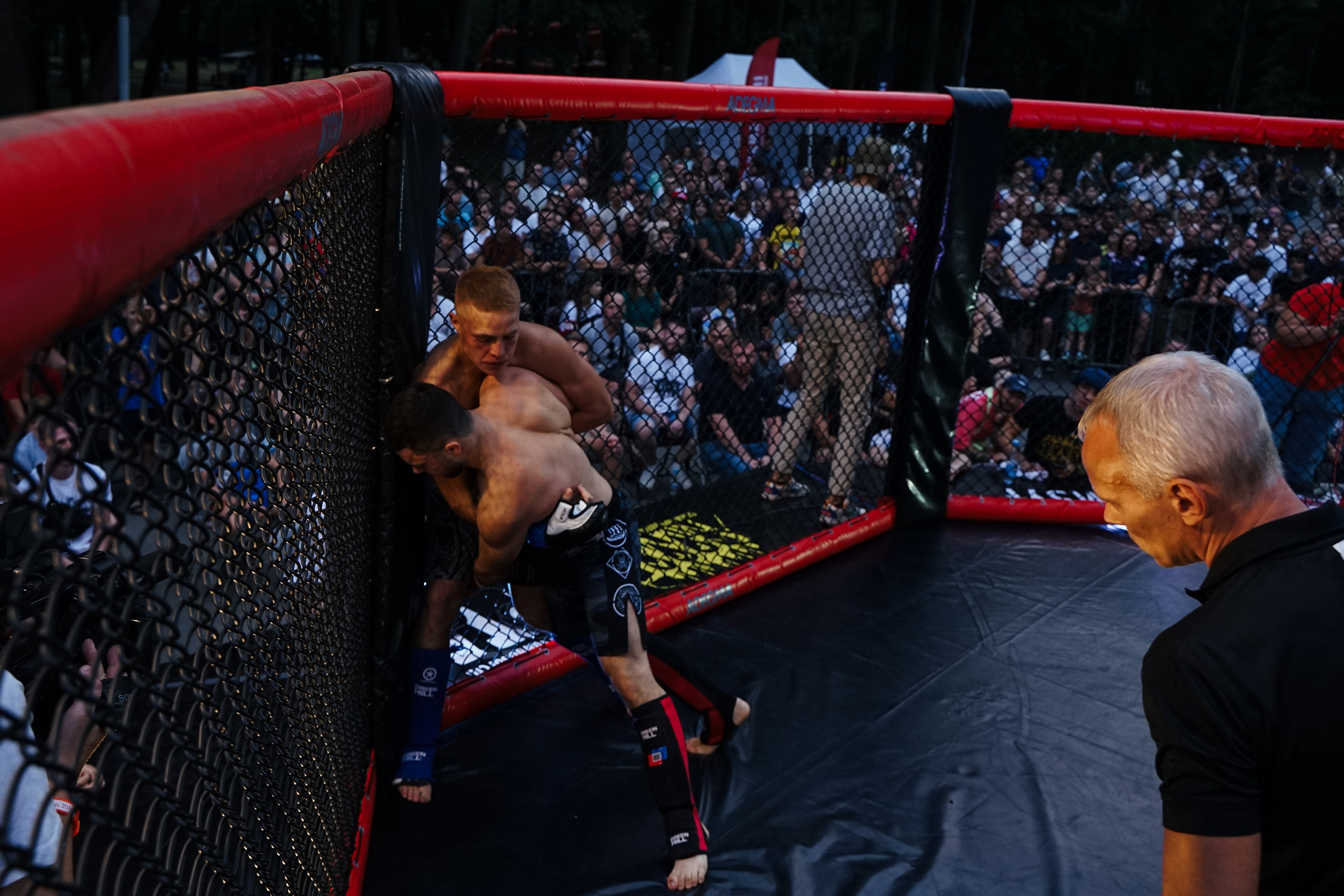 Вечер боев в ЦПКиО. Фотограф Надежда Погребняк | Рязань | Москва