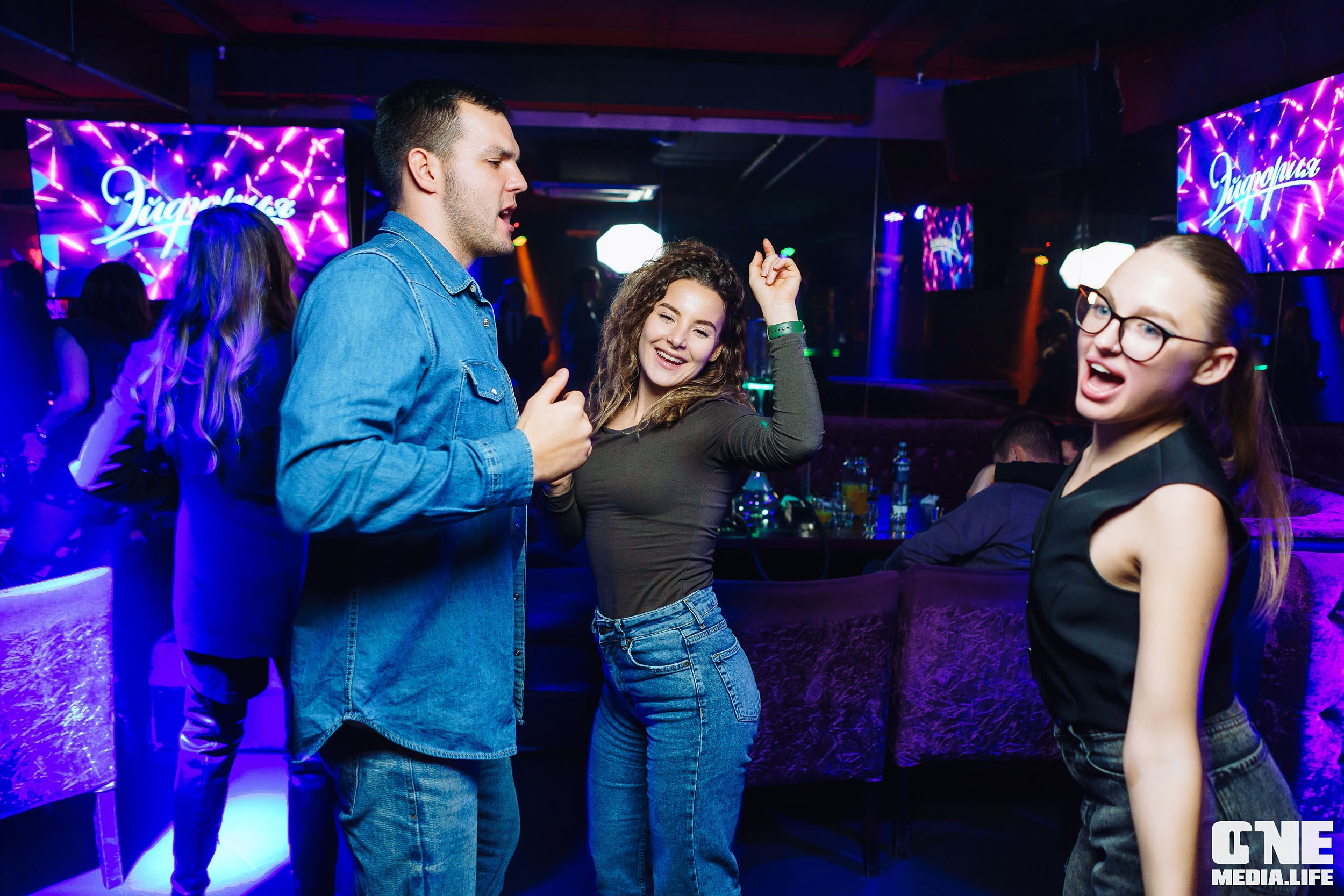 Фоторепортаж из караоке-клубе Эйфория. One Media Life: фоторепортажи, фотоотчеты с мероприятий и заведений