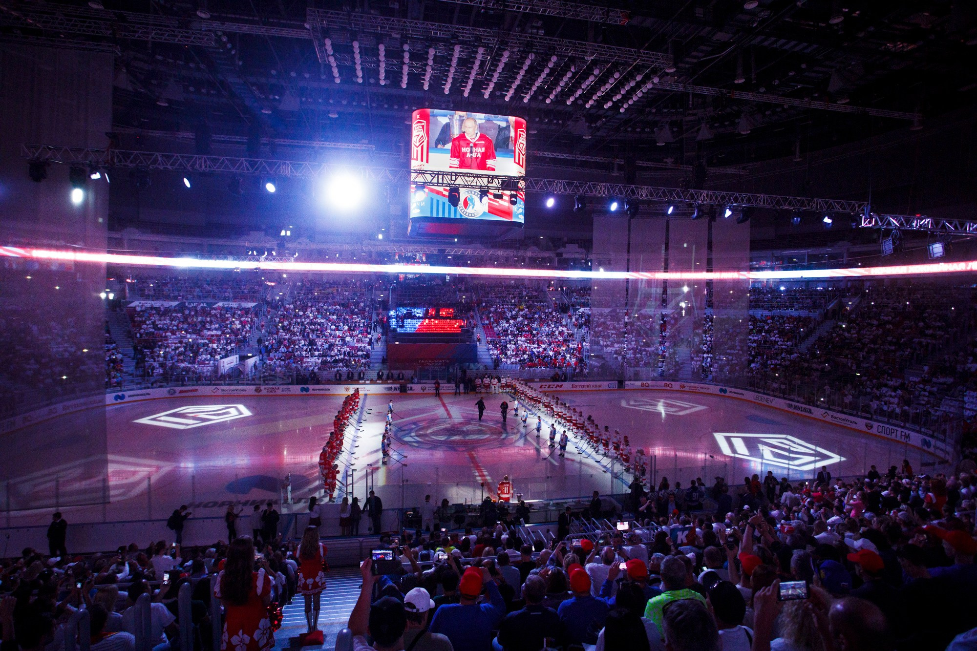 Ночная Хоккейная Лига. Репортажный и постановочный Наталья Санникова