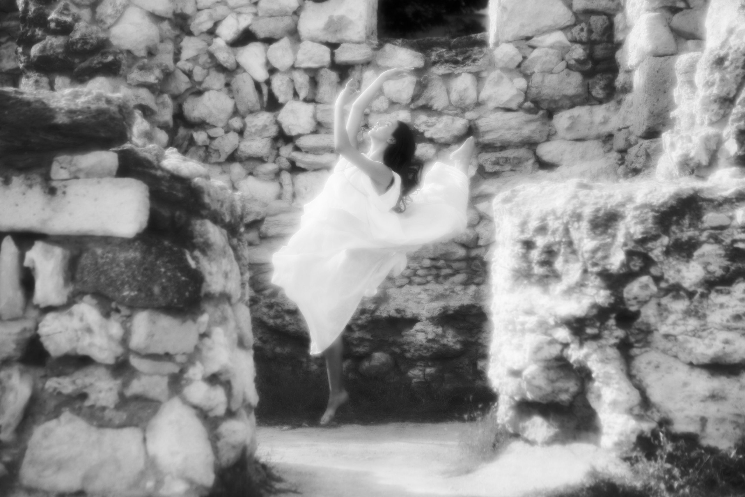 Dance, Isadora, dance!. Fashion Photographer Oxana Chernomorets