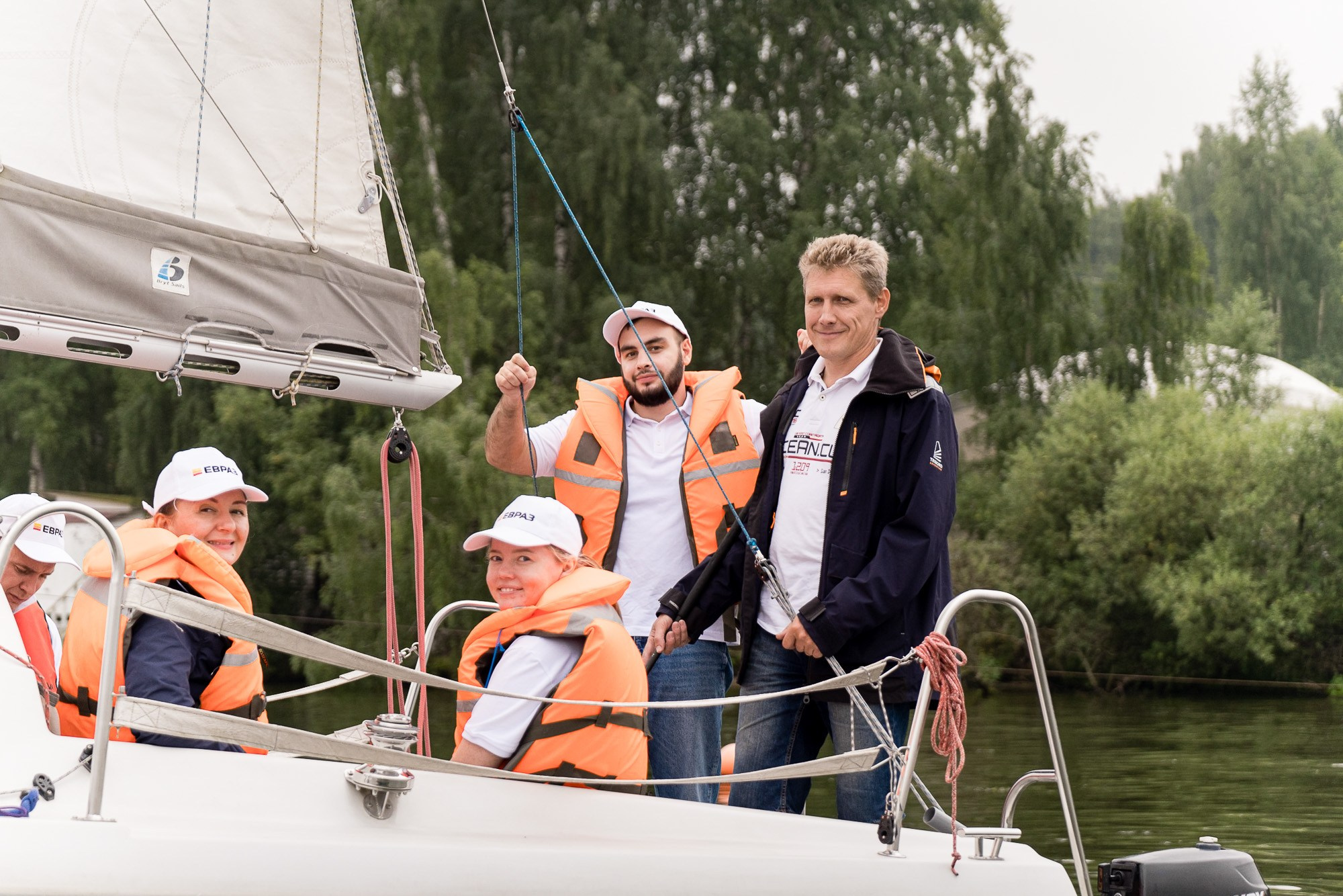 Корпоративная парусная регата Evraz. Репортажный фотограф Денис Тихомиров. Москва
