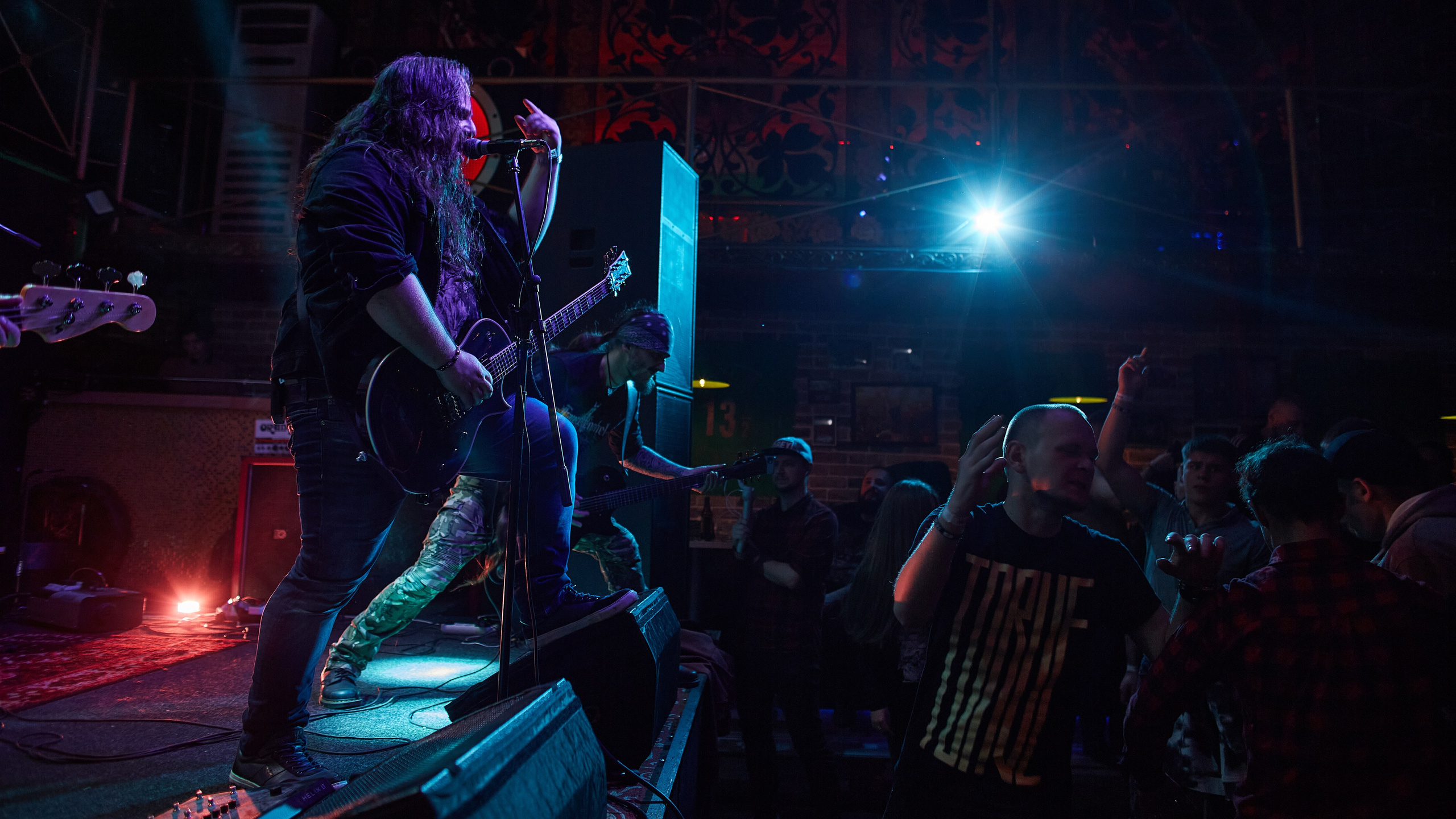 2023-11-03. Abysslooker