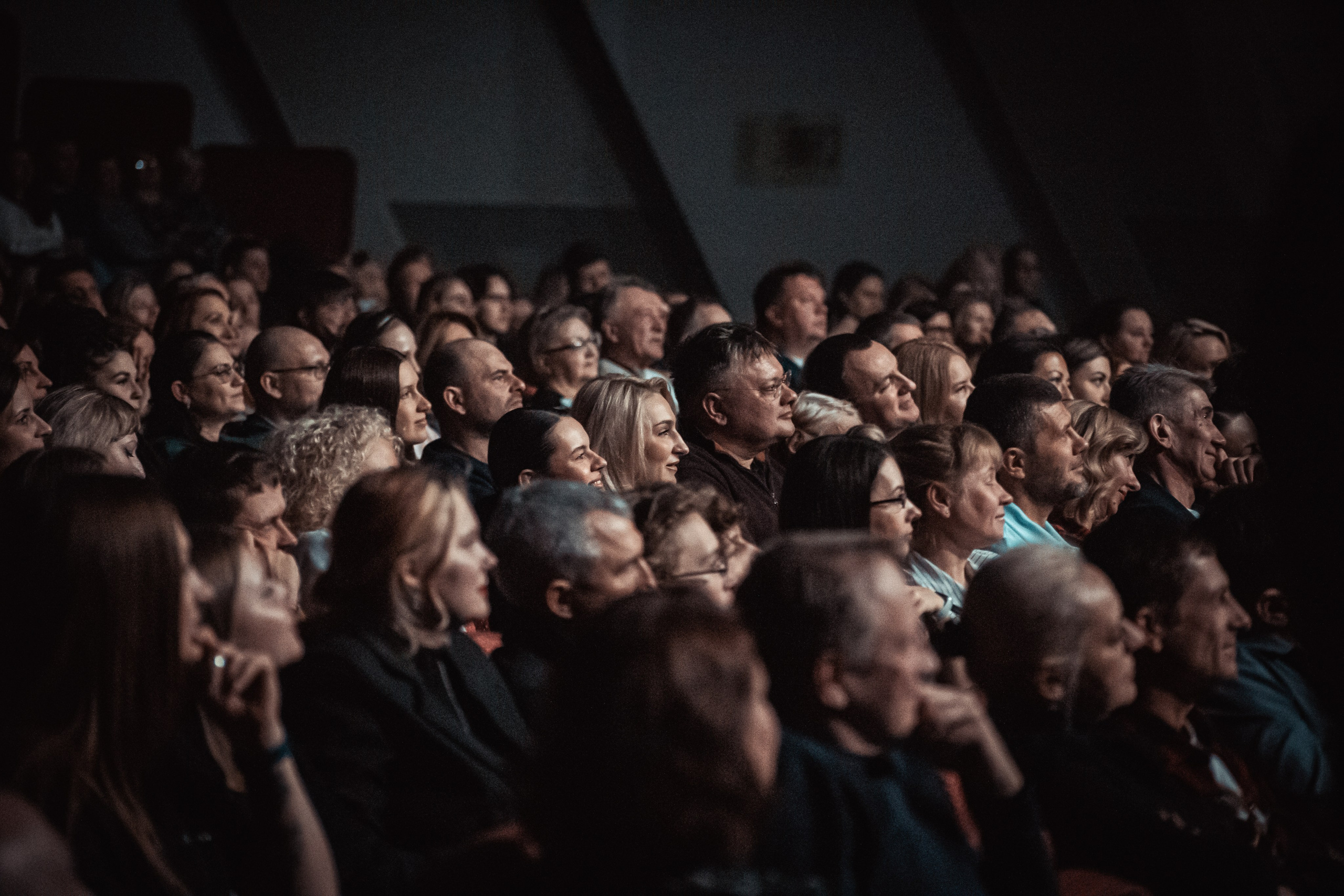 Сергей Бобунец с оркестром, Гранд холл Сибирь, 18.03.2026. Фотограф Регина Крикунова г. Красноярск