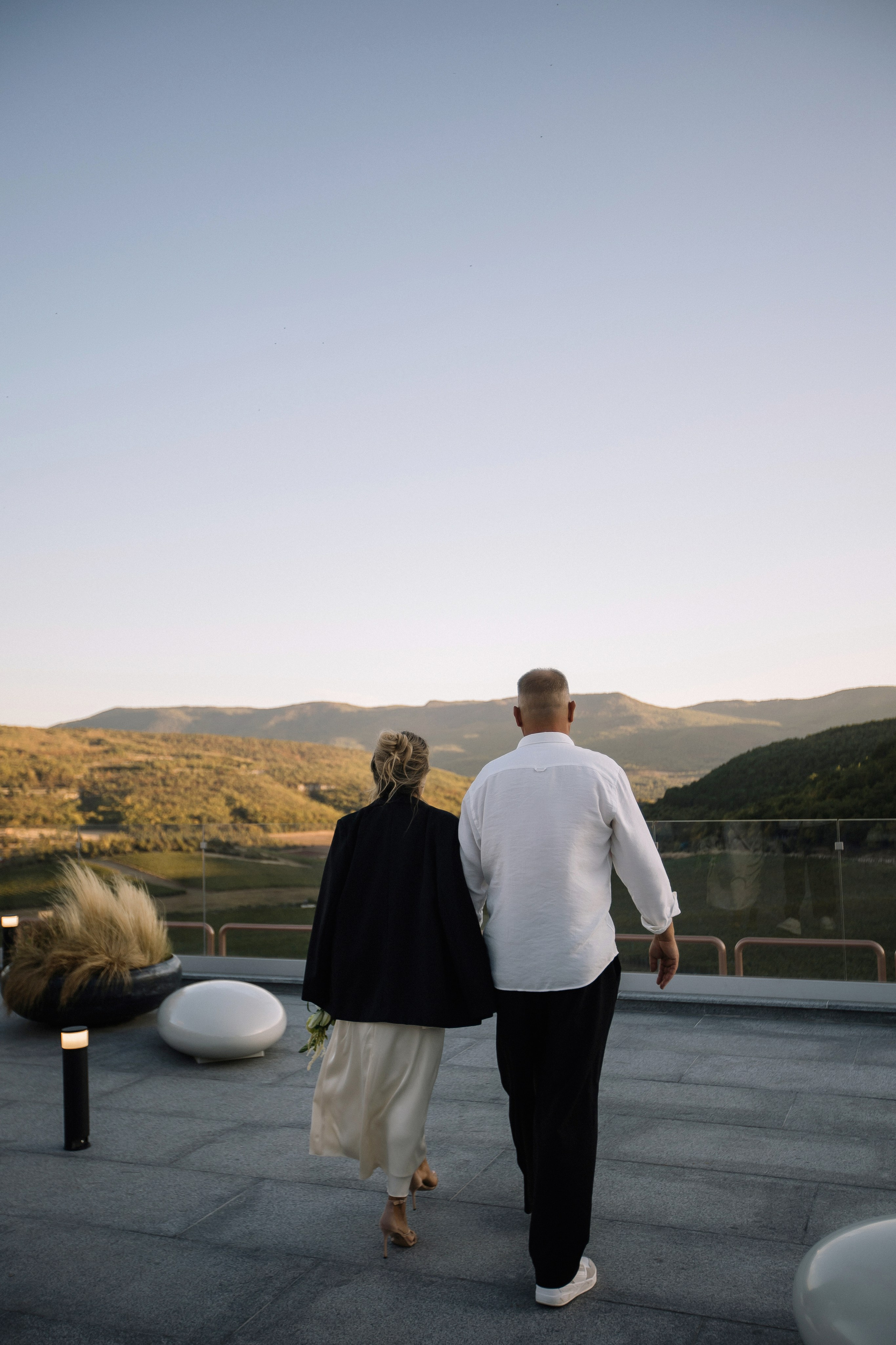 Александр и Гузель. Свадьба для двоих. Винодельня AYA. Фотограф Анна Лейман. Севастополь