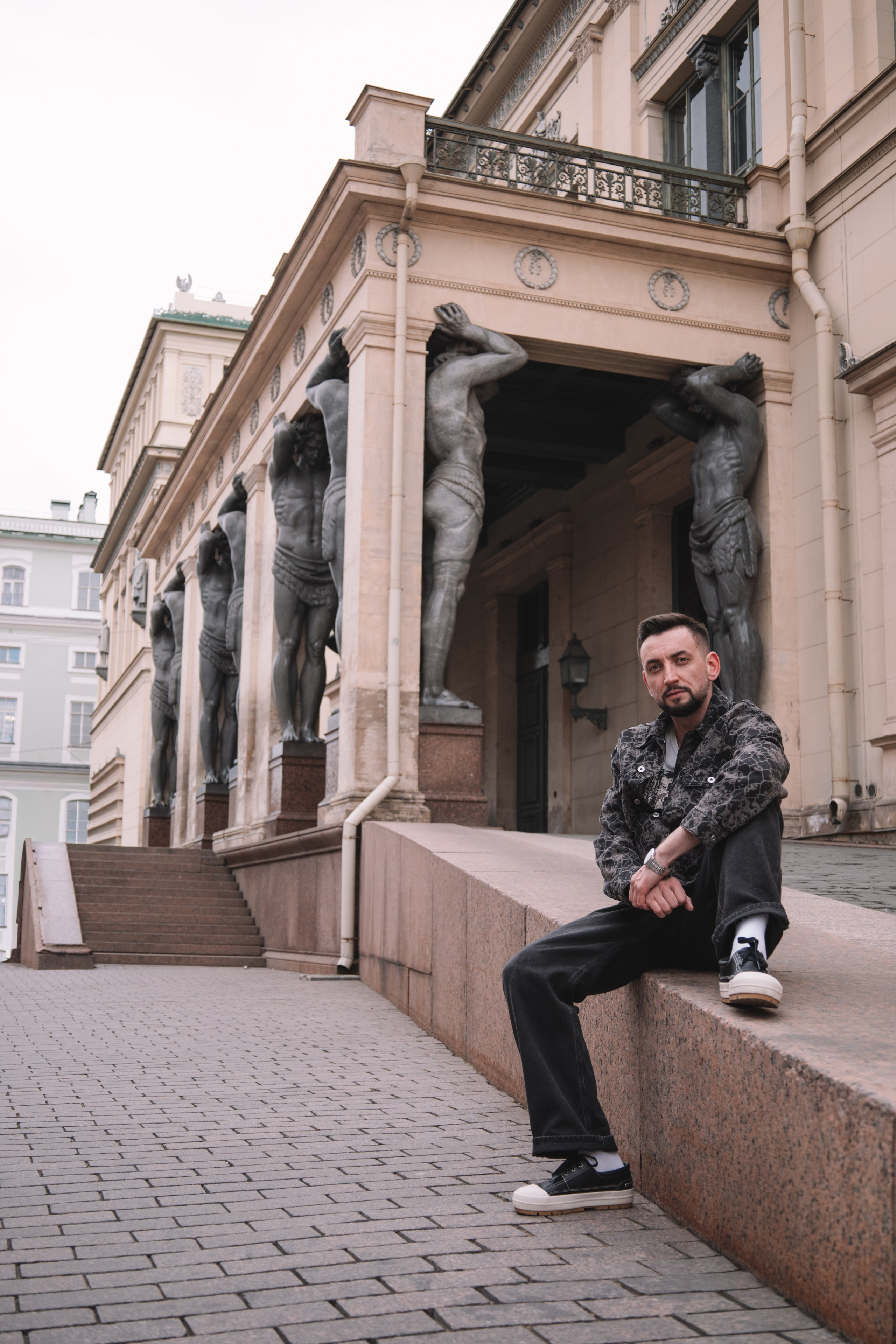 Константин. Семейный фотограф в Санкт-Петербурге. Запечатление мгновений и ярких воспоминаний в Вашей жизни