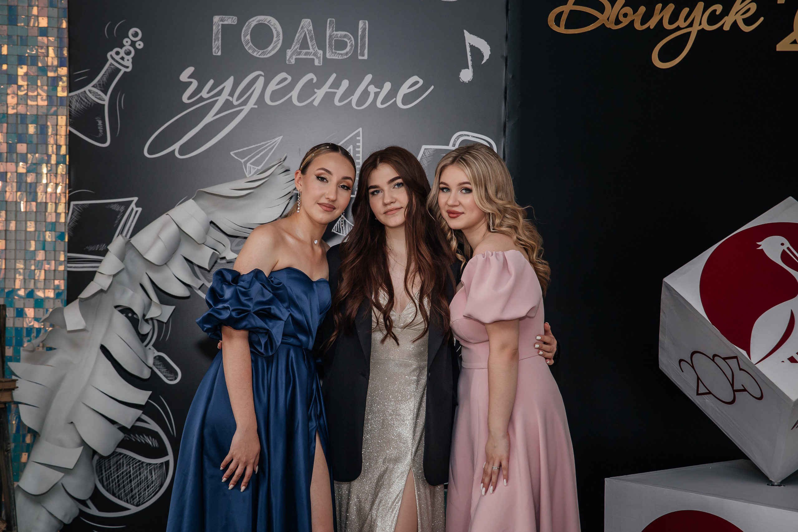 Выпускной 11 класс. Фотограф Любава Колесник. Выпускные альбомы в Крымском районе