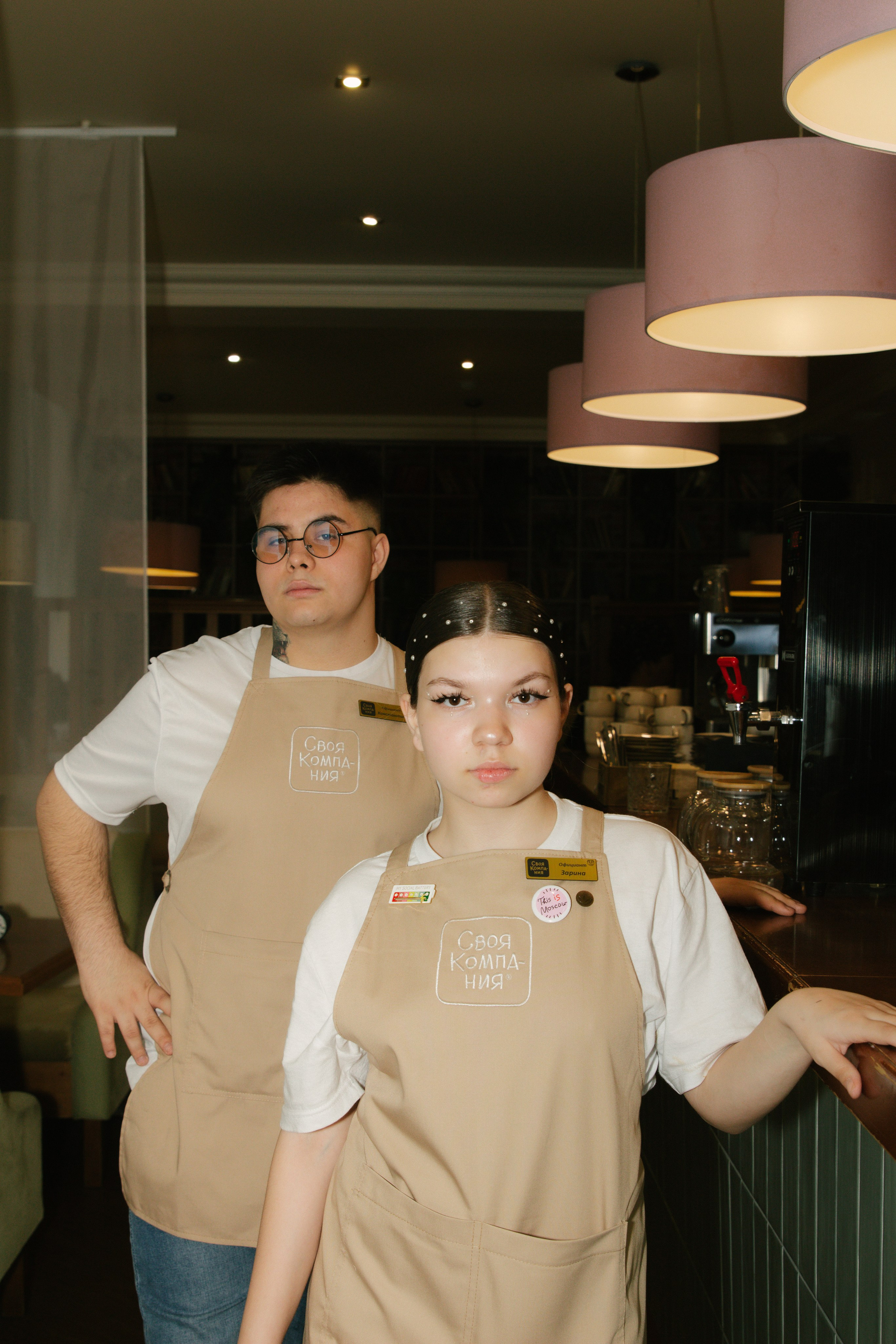 Коллектив ресторана «Своя компания». Фотограф Настя Булочка Екатеринубрг