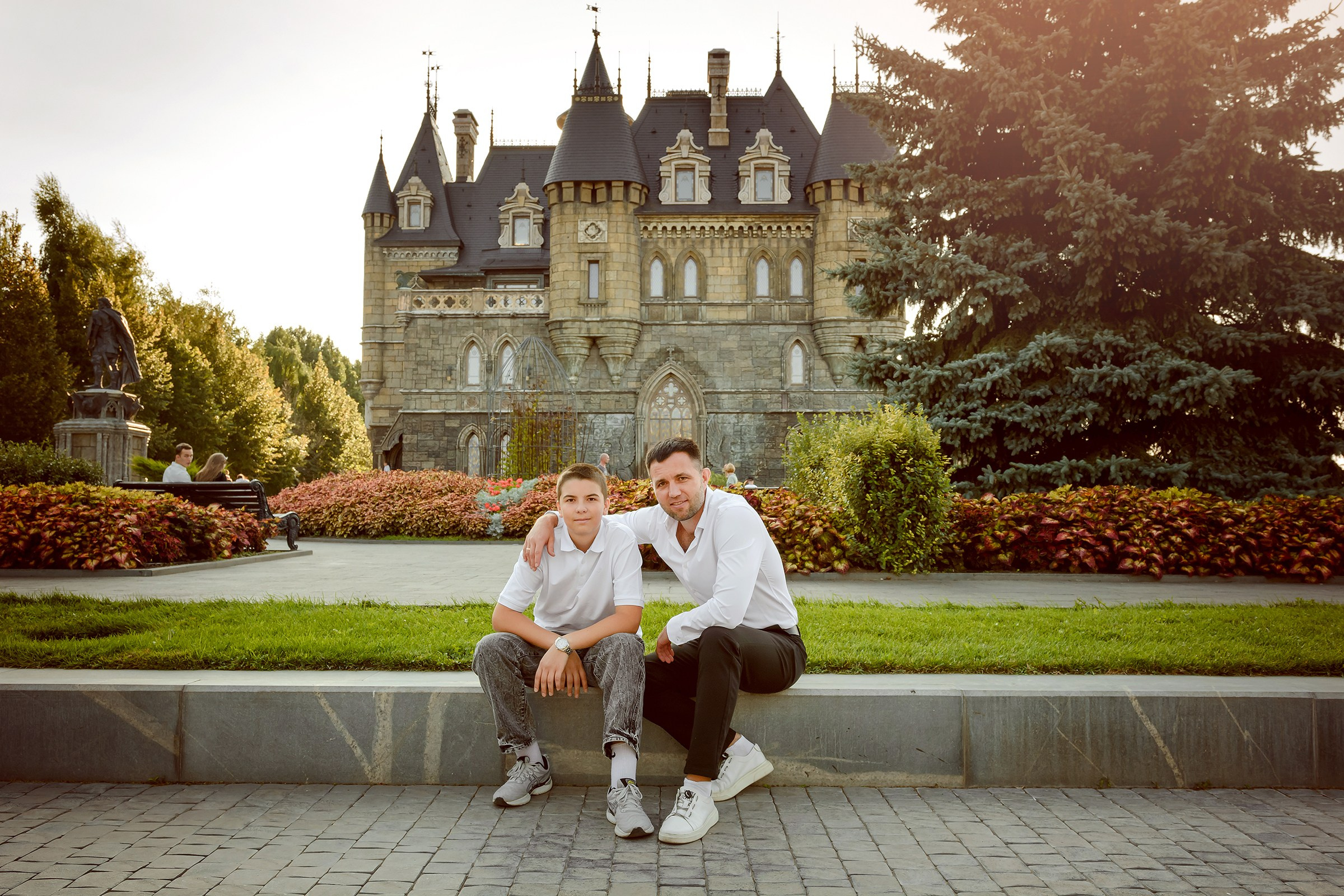 Семейная фотосессия у Замка Гарибальди. Фотограф Оксана Сафонова г. Тольятти
