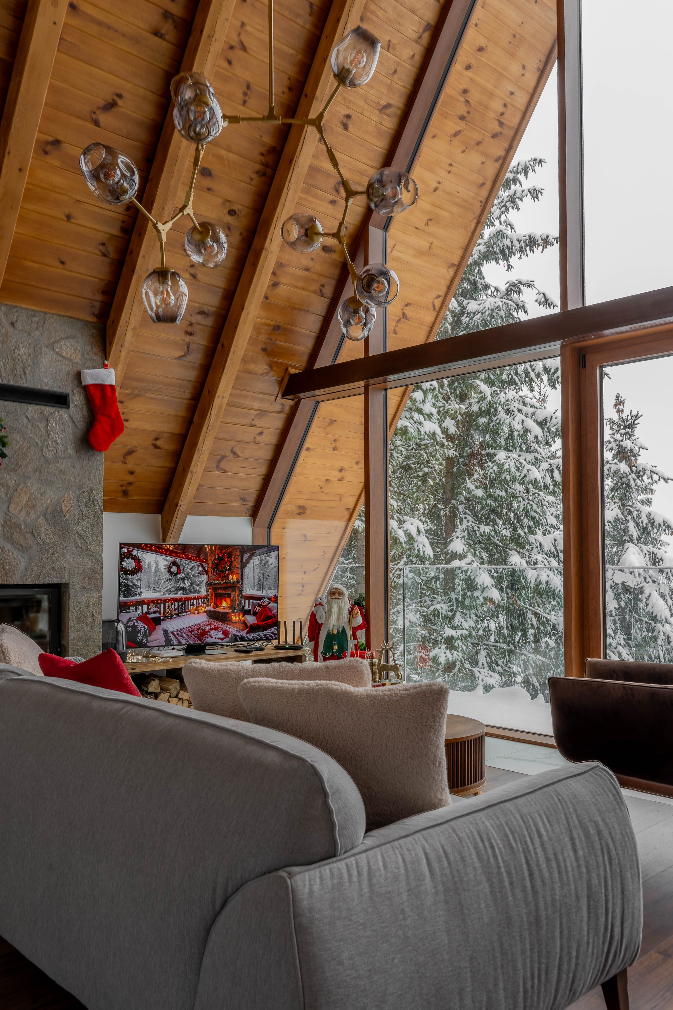 Sofia Kop. Photographer Liana Sudets Serbia Kopaonik Brzece Brus