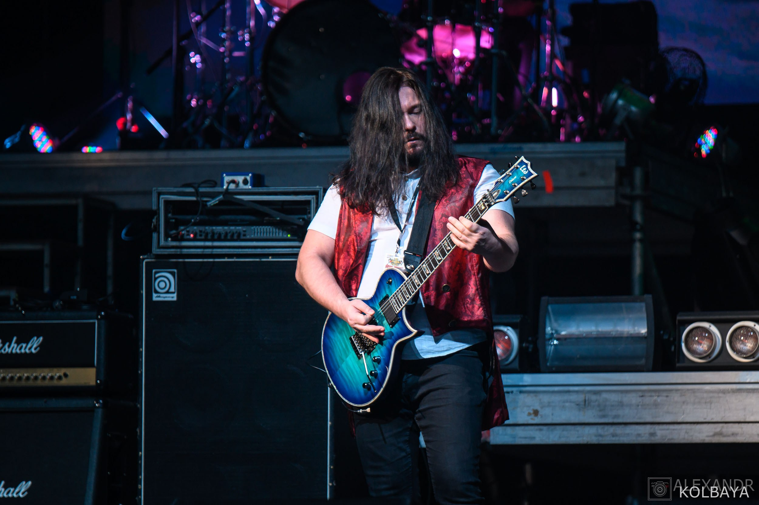 Фоторепортаж с Метал-Елки 2026. Концертный и театральный репортажный фотограф в Москве Александр Колбая