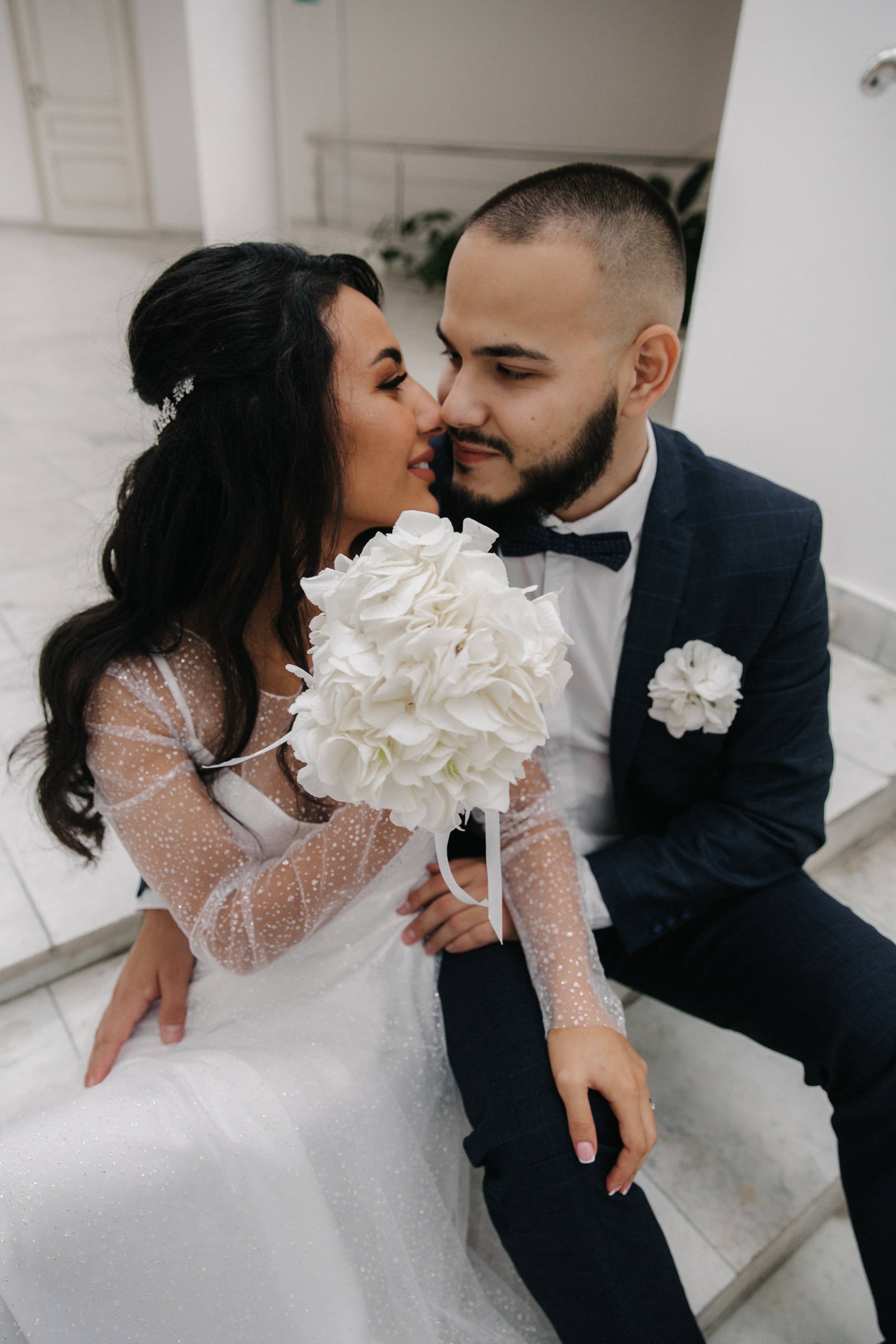 ВЫБОРГСКИЙ ЗАГС | июль, центр. Свадебный фотограф в Санкт-Петербурге Полина Корзухина