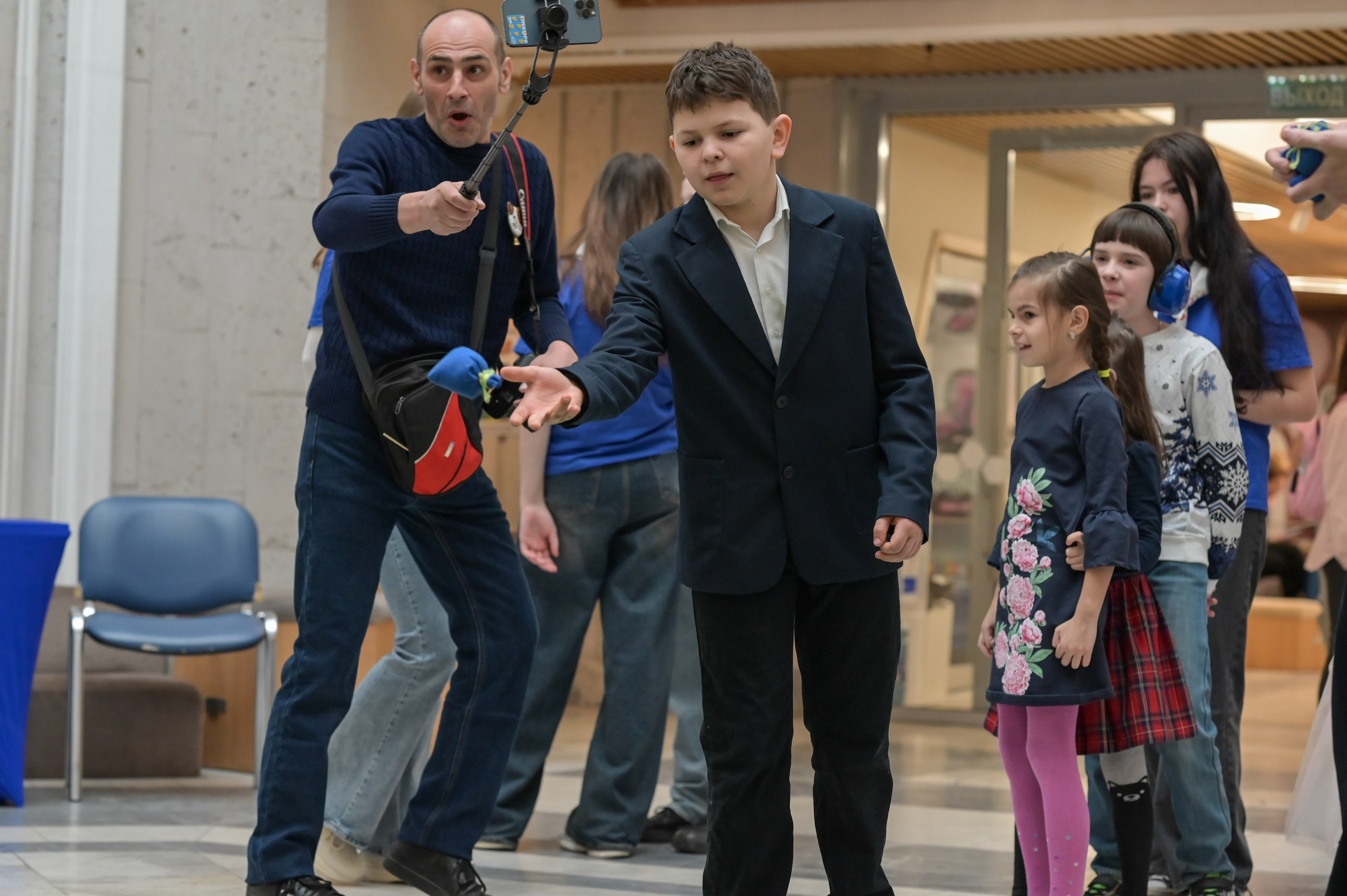 «Люди как люди» РДГБ 2024 г. Семейный и репортажный фотограф в Москве Анастасия Трубкина