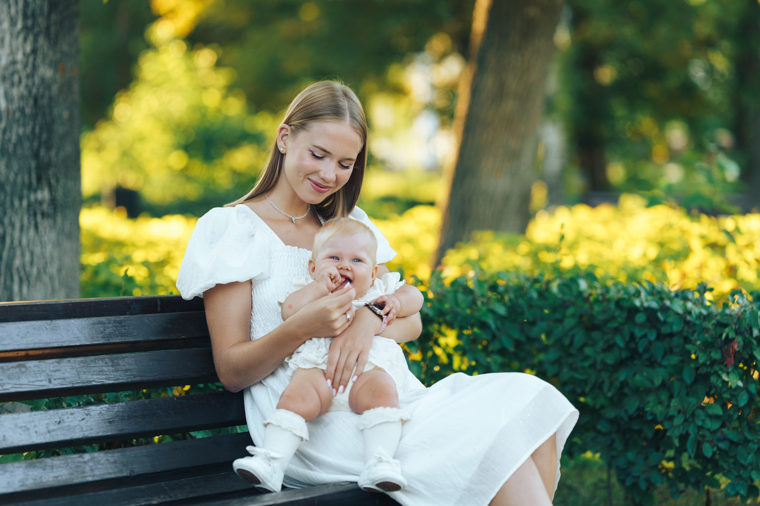 Семейная фотосессия в городском парке