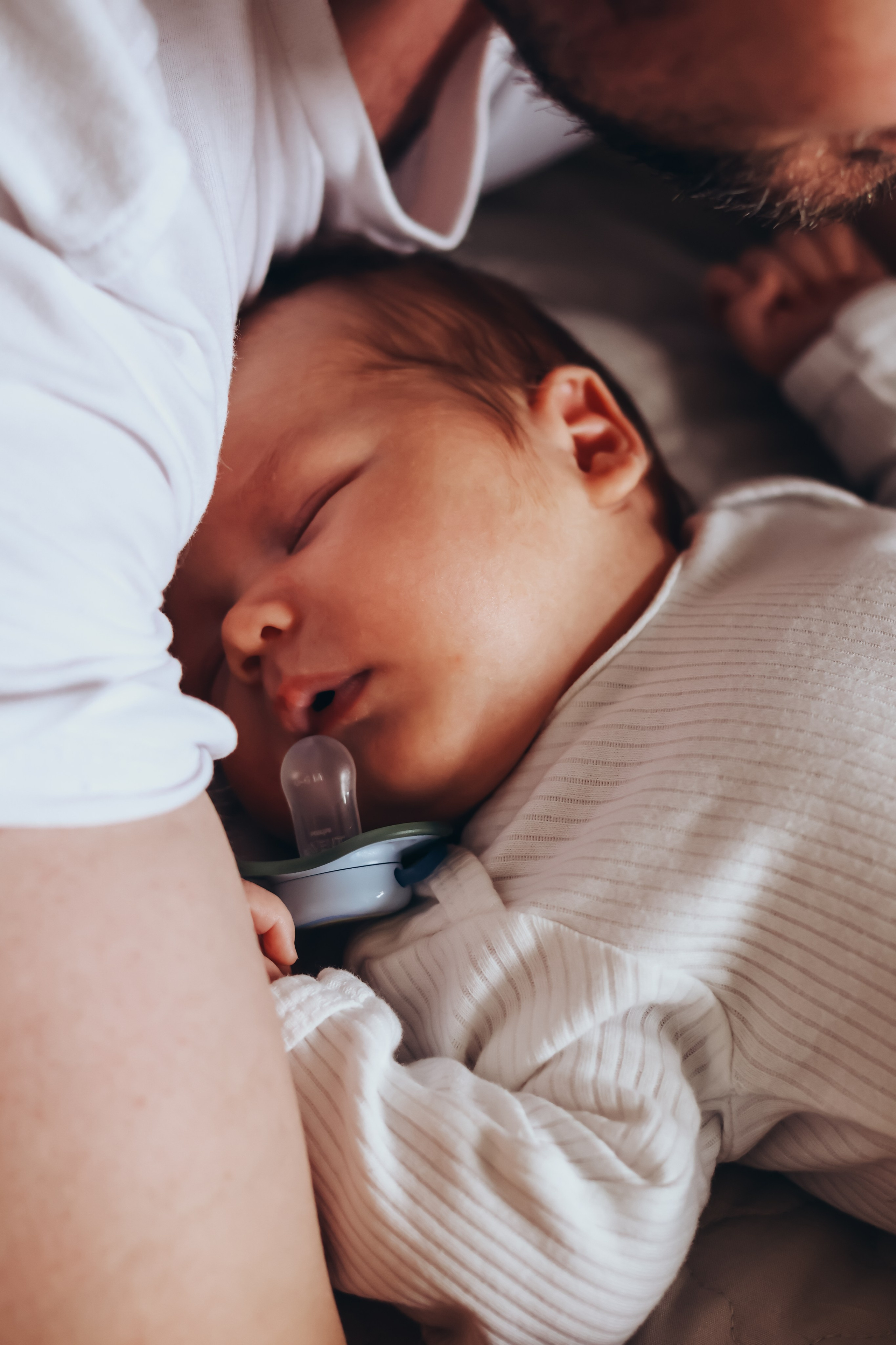 Домашняя семейная фотосессия с новорожденным. Фотограф в Екатеринбурге Пойгина Елена