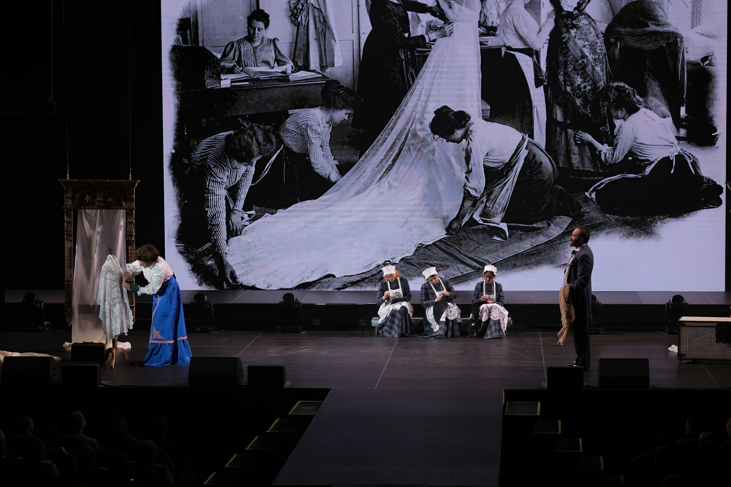 Подиумный спектакль «Стиль Надежды». Добро пожаловать в студию «Цифровой скульптор»  где искусство встречается с технологиями!